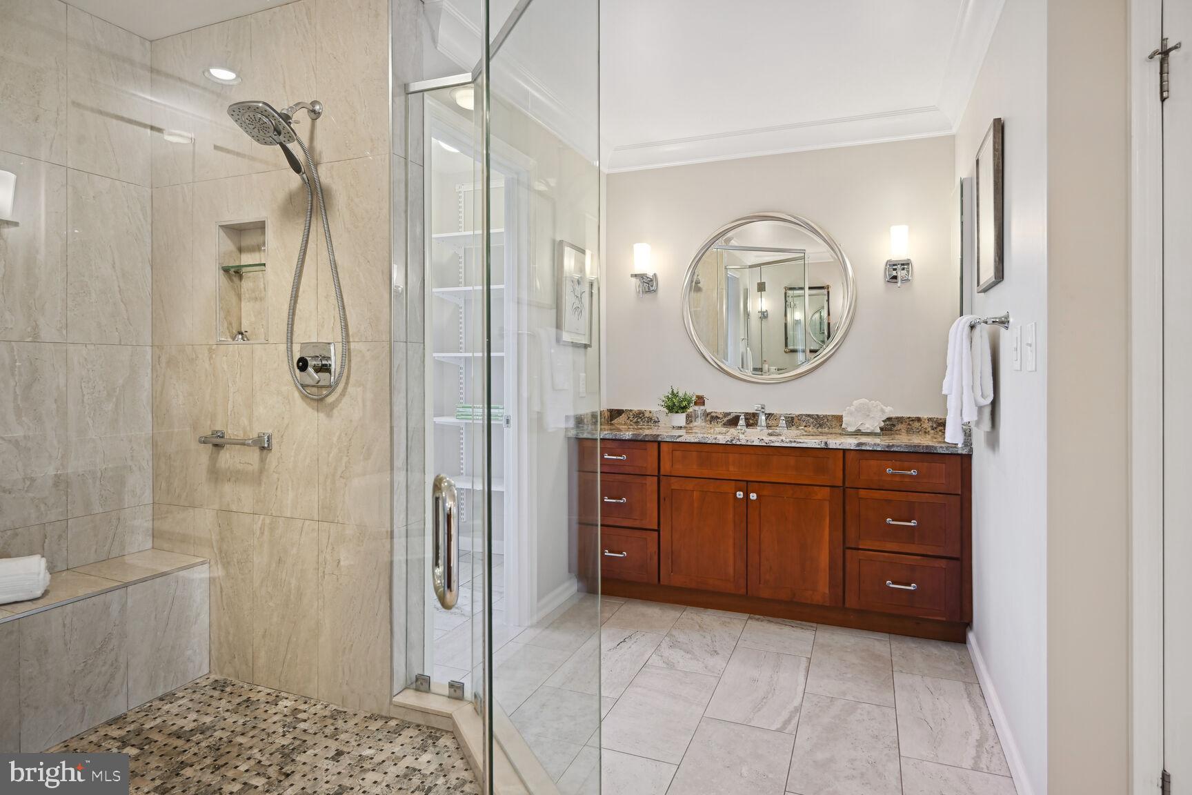 AYRLAWN - Residential