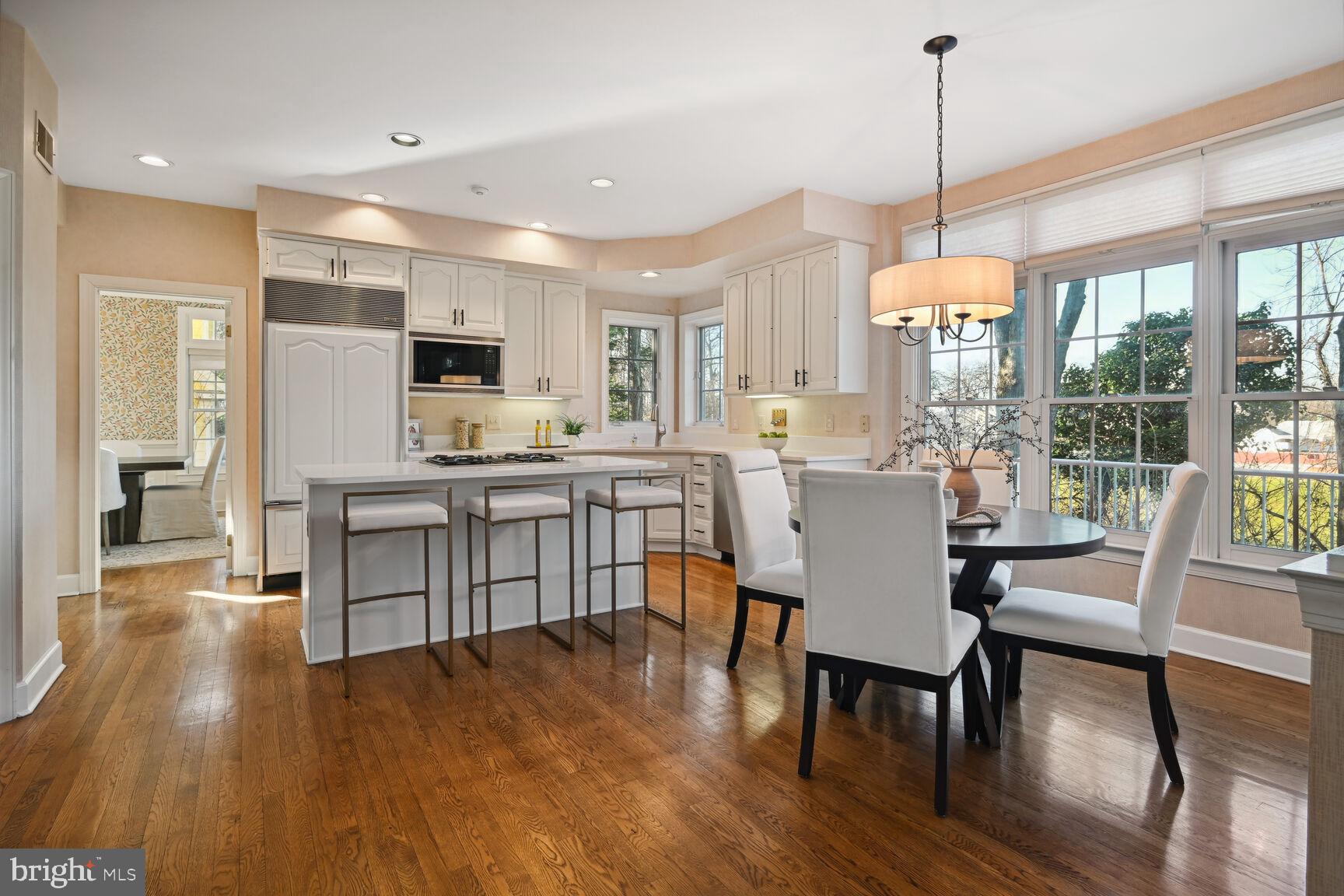 AYRLAWN - Residential