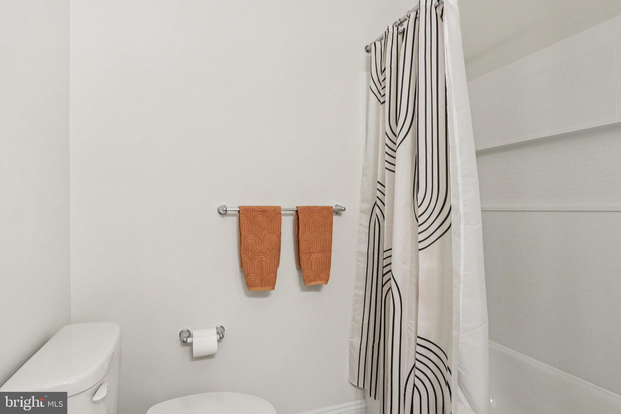 WILLISTOWN POINT - Residential