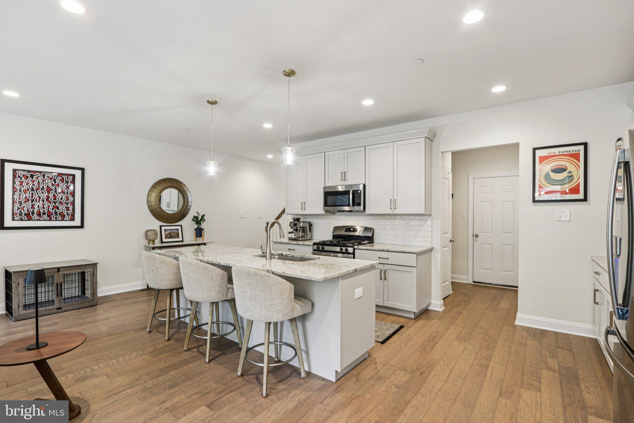 WILLISTOWN POINT - Residential