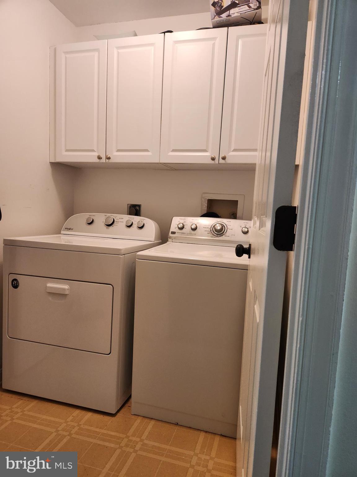 MEADFIELD - Residential Lease