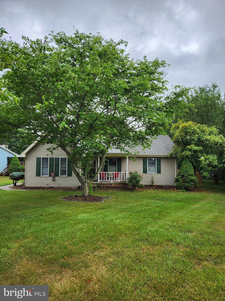 Beautiful one level home on a generously sized manicured lot in the heart of Bealeton, just off Schoolhouse Rd. This home feature an open floor plan with cathedral ceilings in the family room, gorgeous custom hardwood floors and is filled with an abundance of natural light. Just beyond the fireplace is a cheerful sunroom facing a fully fenced, level backyard. It offers the best of both worlds for outdoor entertaining, a portion of the deck is screened in. Quick access to Rt. 28 and Rt. 17 and less than 30 mins to I-95