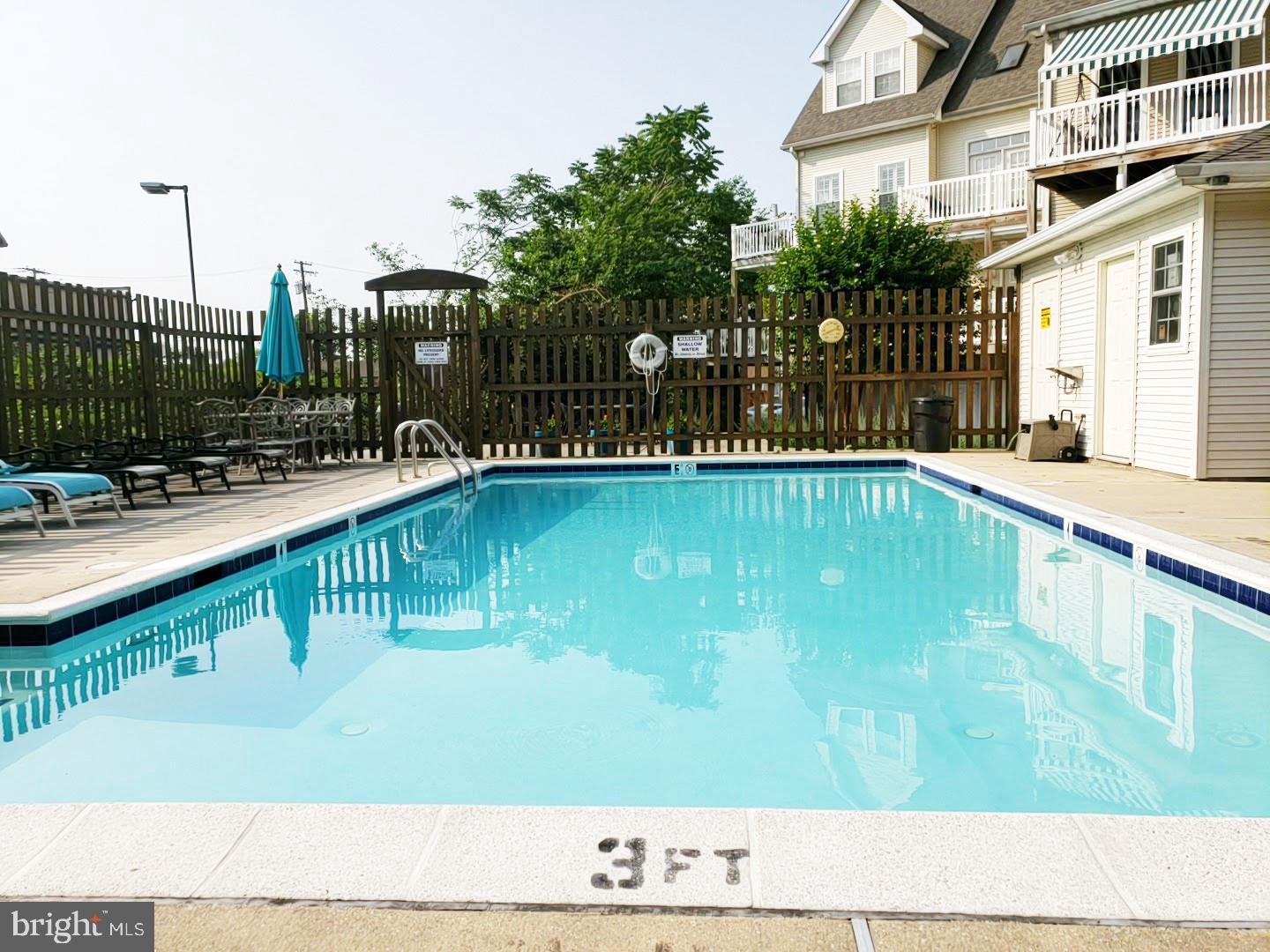 SENECA POINTE - Residential