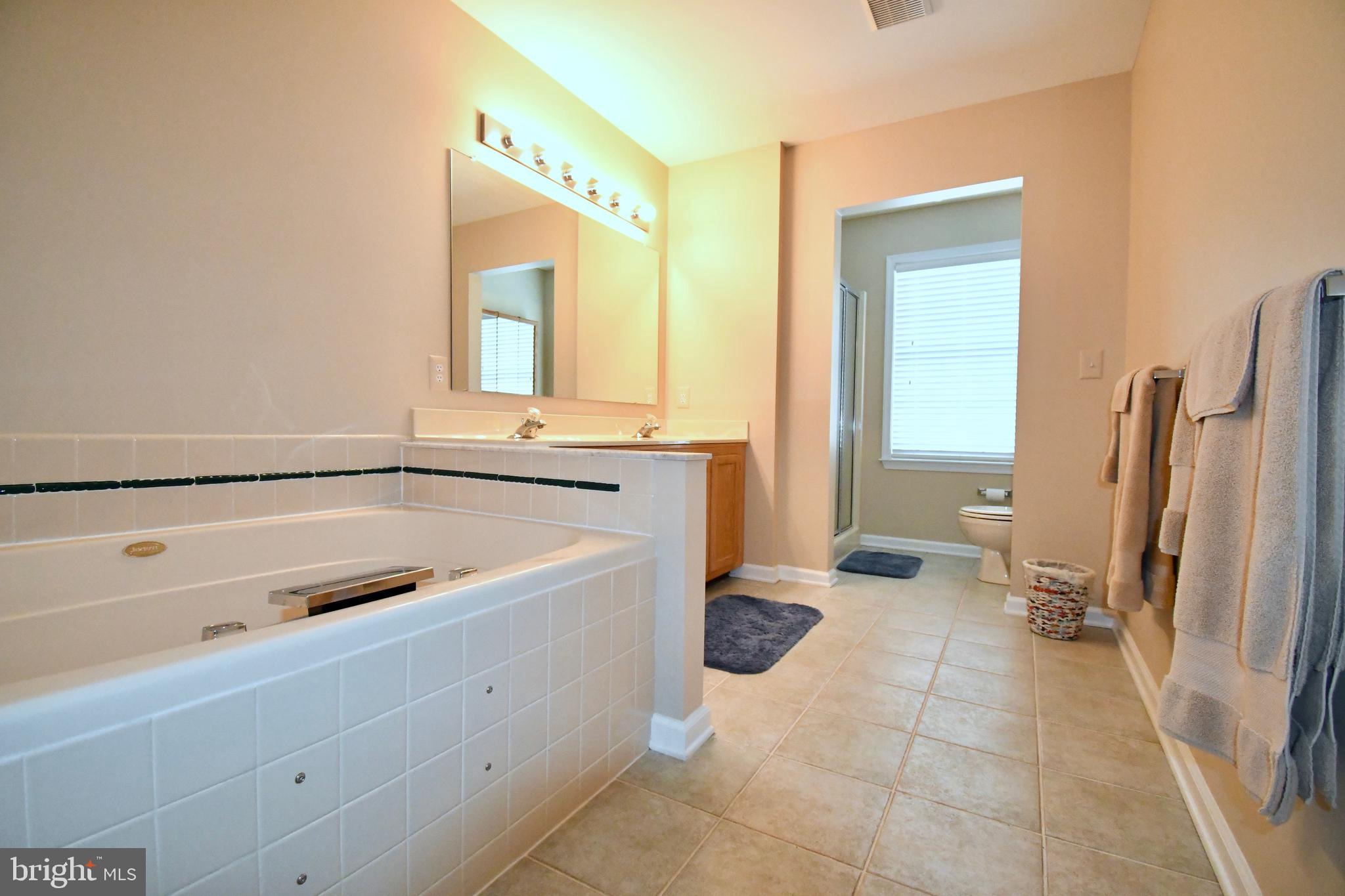 SENECA POINTE - Residential