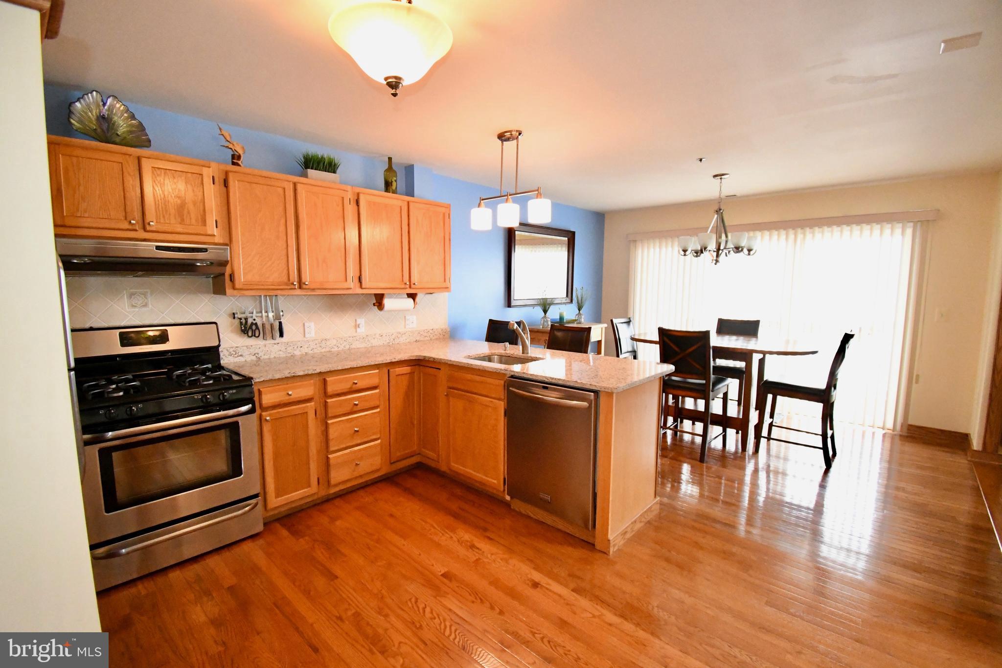 SENECA POINTE - Residential
