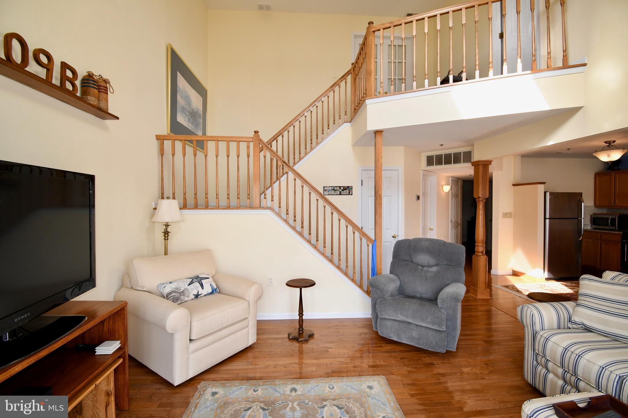 SENECA POINTE - Residential
