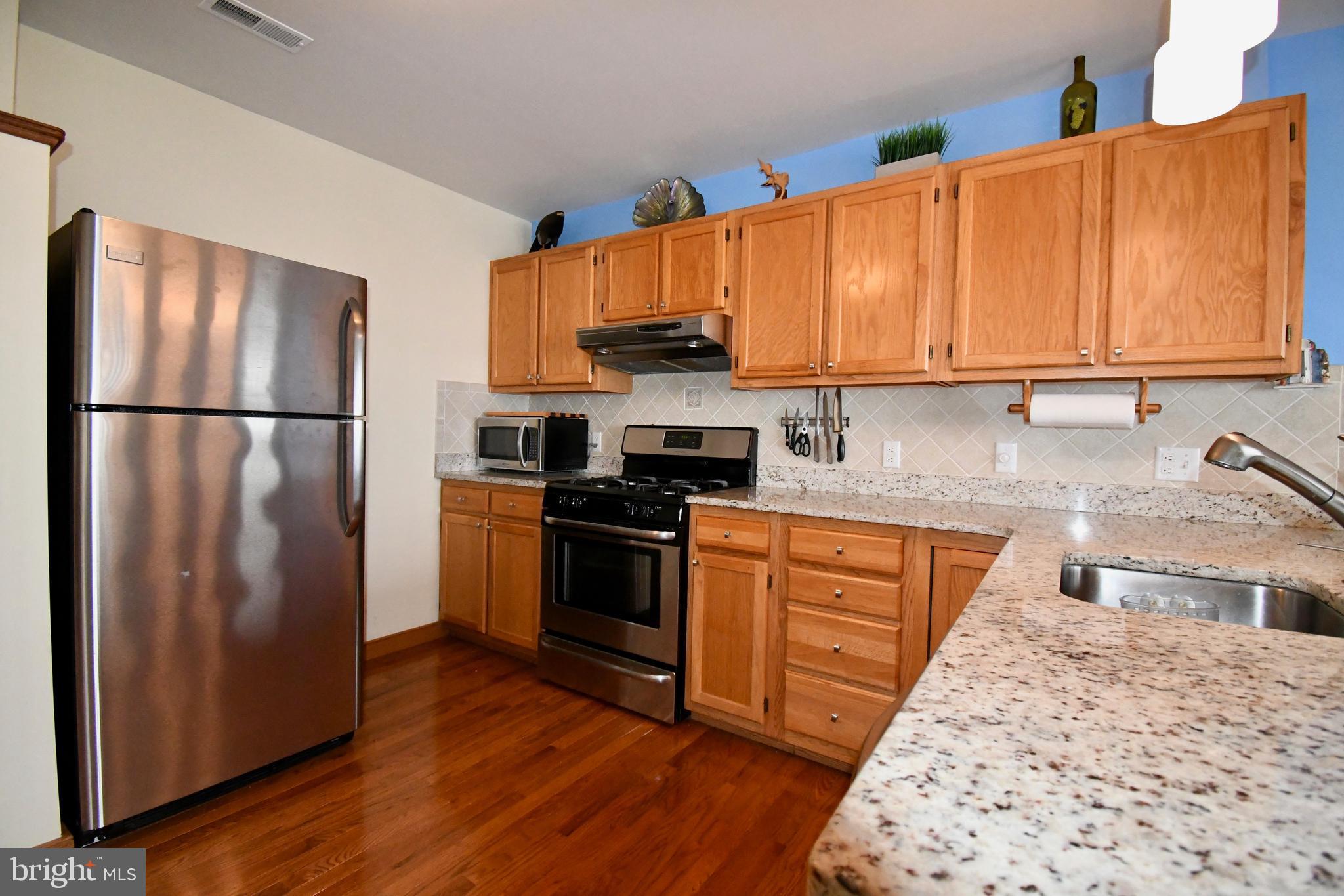 SENECA POINTE - Residential