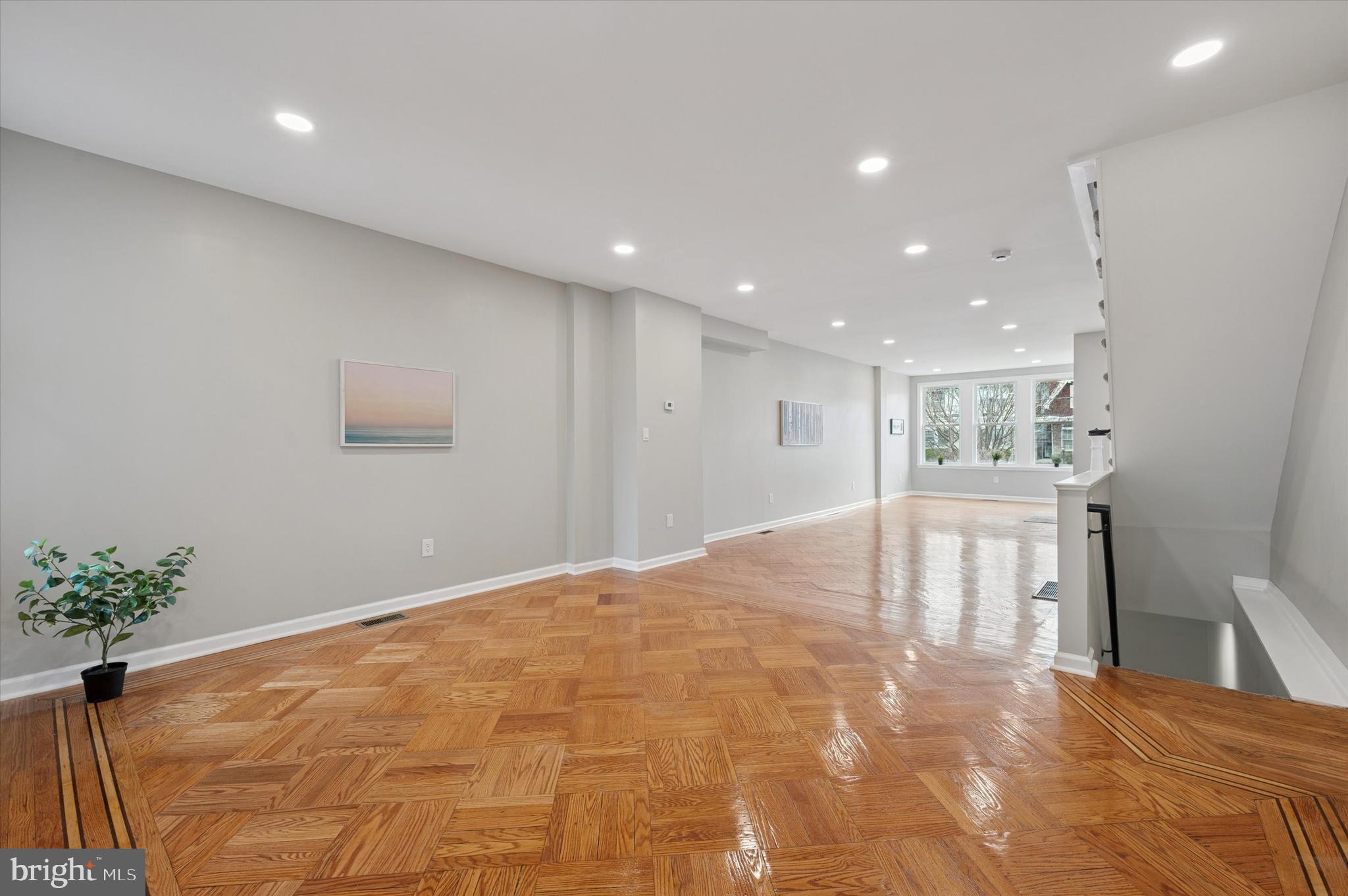 WEST OAK LANE - Residential