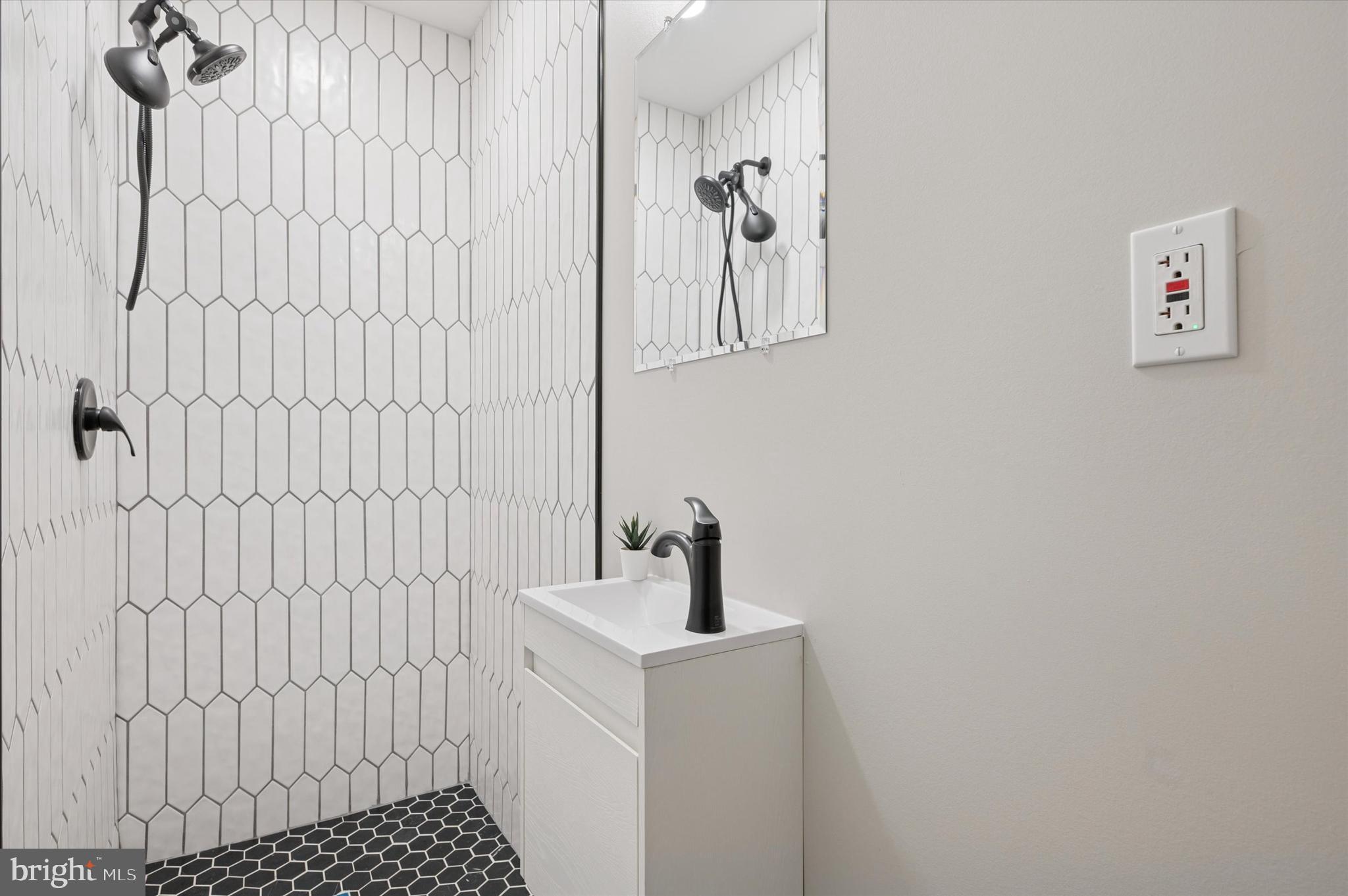 WEST OAK LANE - Residential