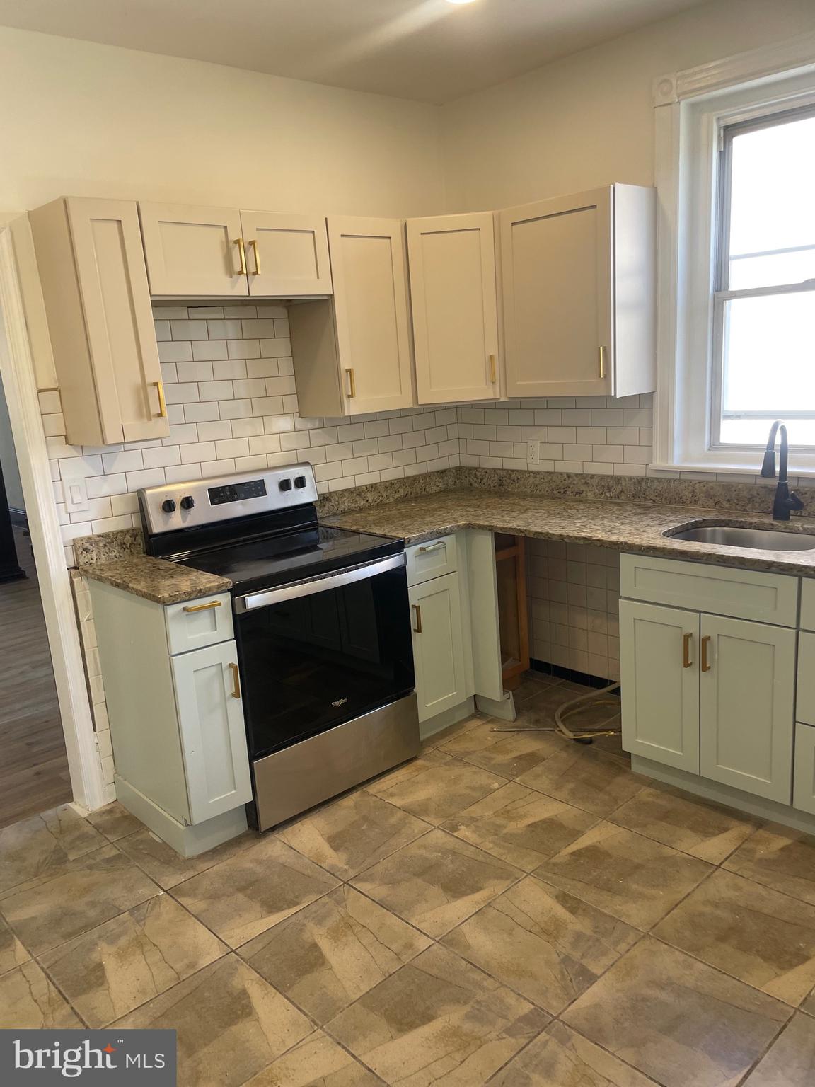 NORRISTOWN - Residential