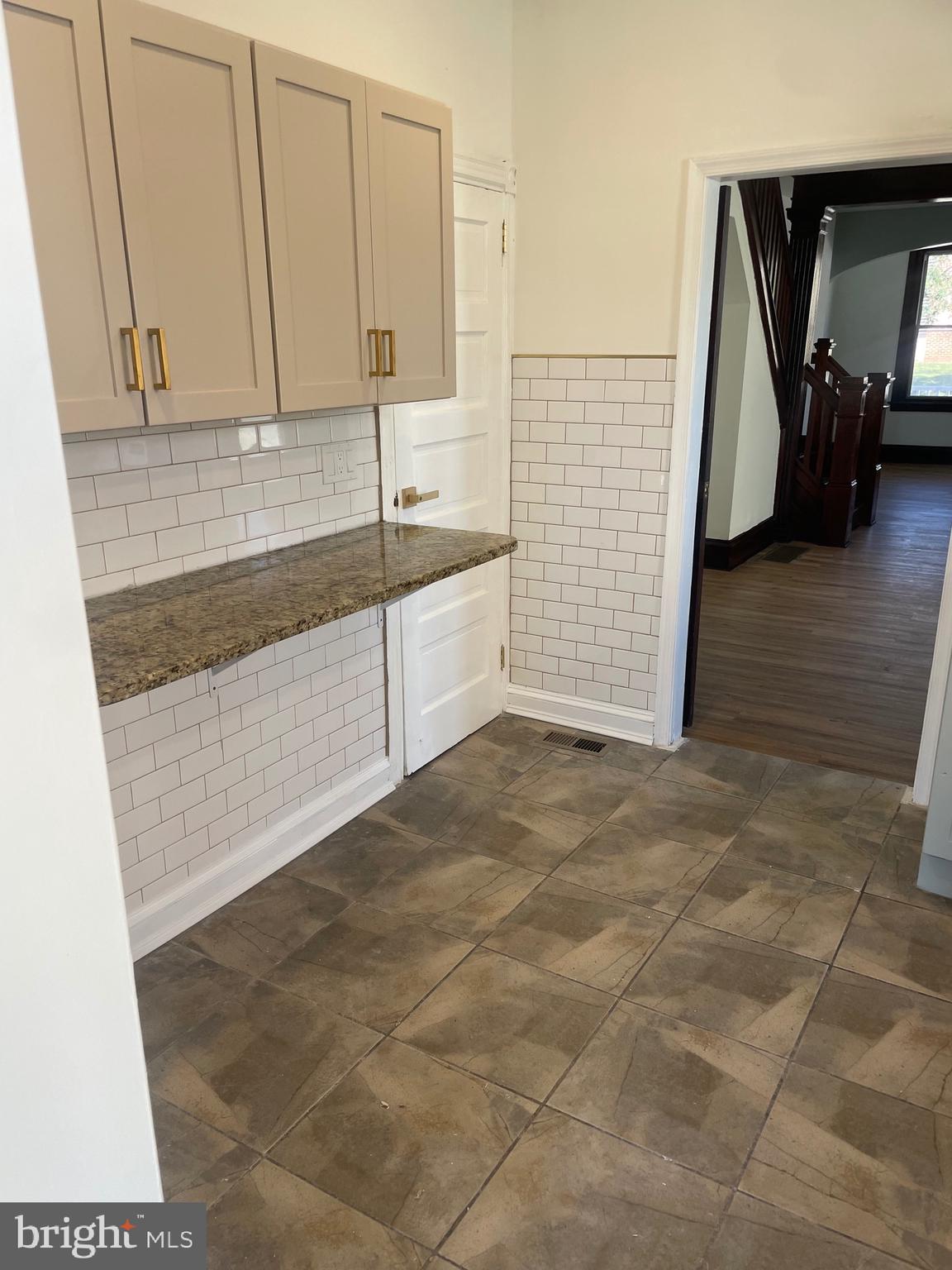 NORRISTOWN - Residential