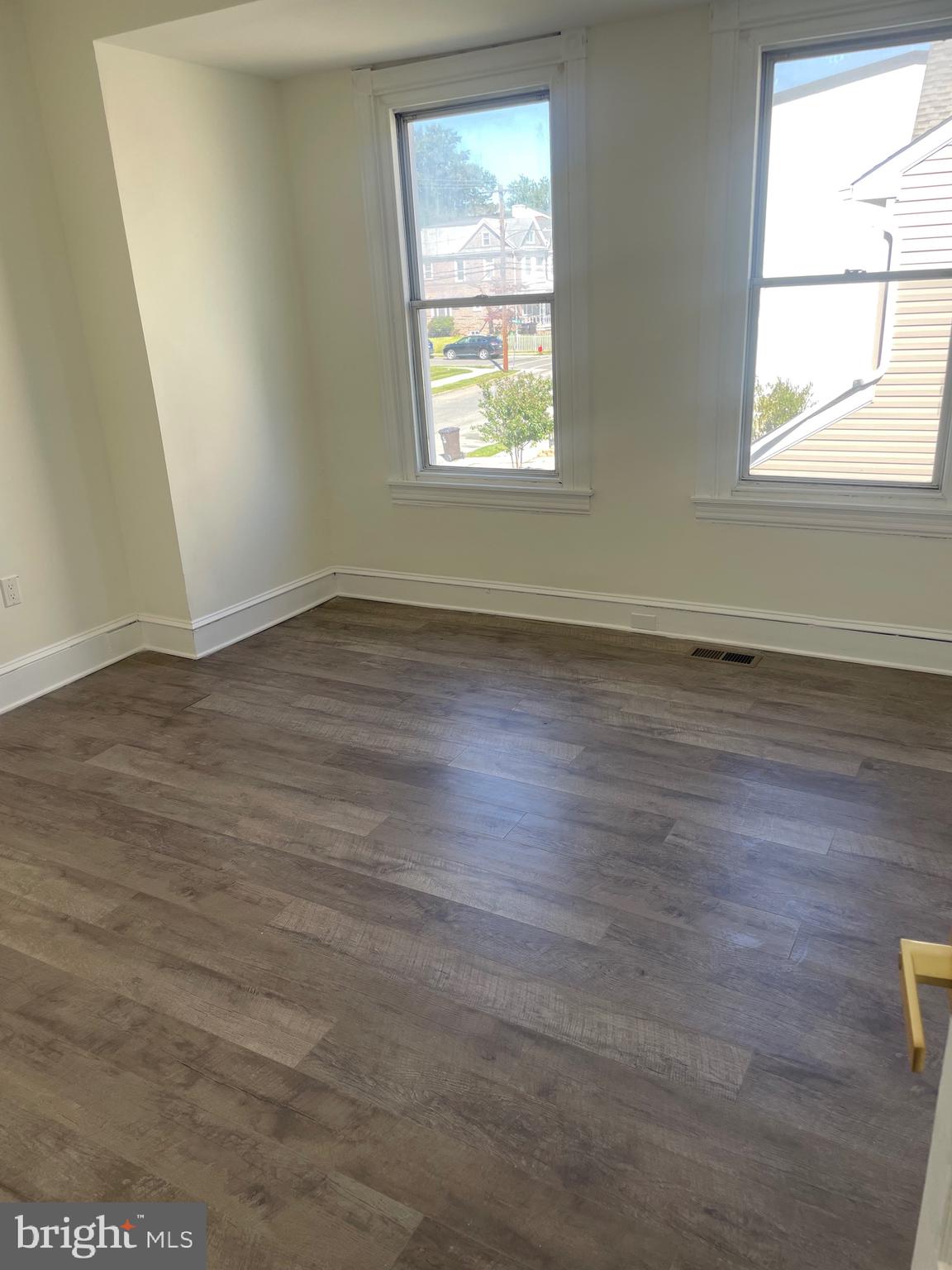 NORRISTOWN - Residential