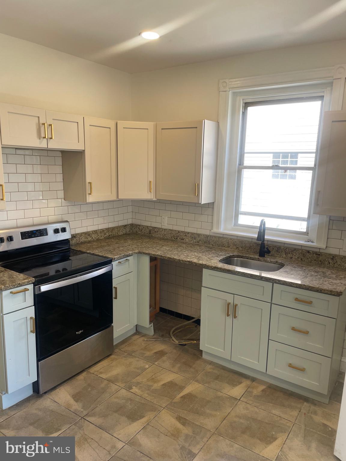 NORRISTOWN - Residential