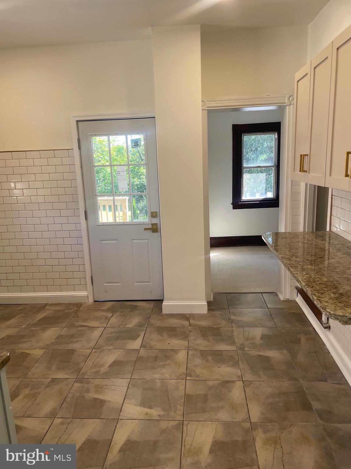 NORRISTOWN - Residential