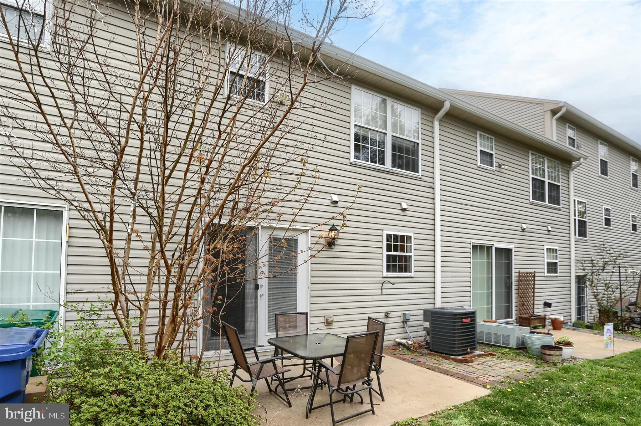 DARLINGTON VILLAGE - Residential