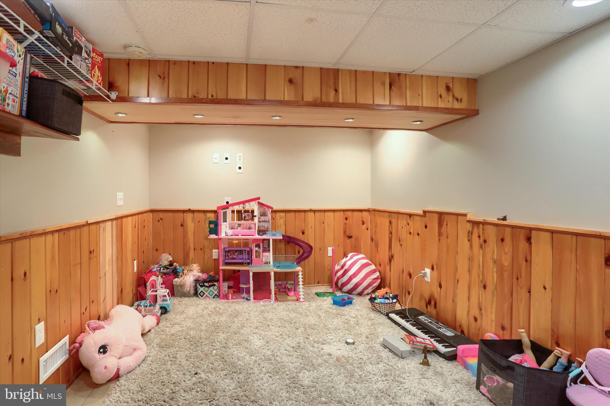 DARLINGTON VILLAGE - Residential