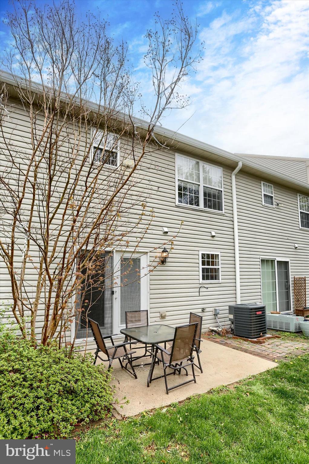 DARLINGTON VILLAGE - Residential