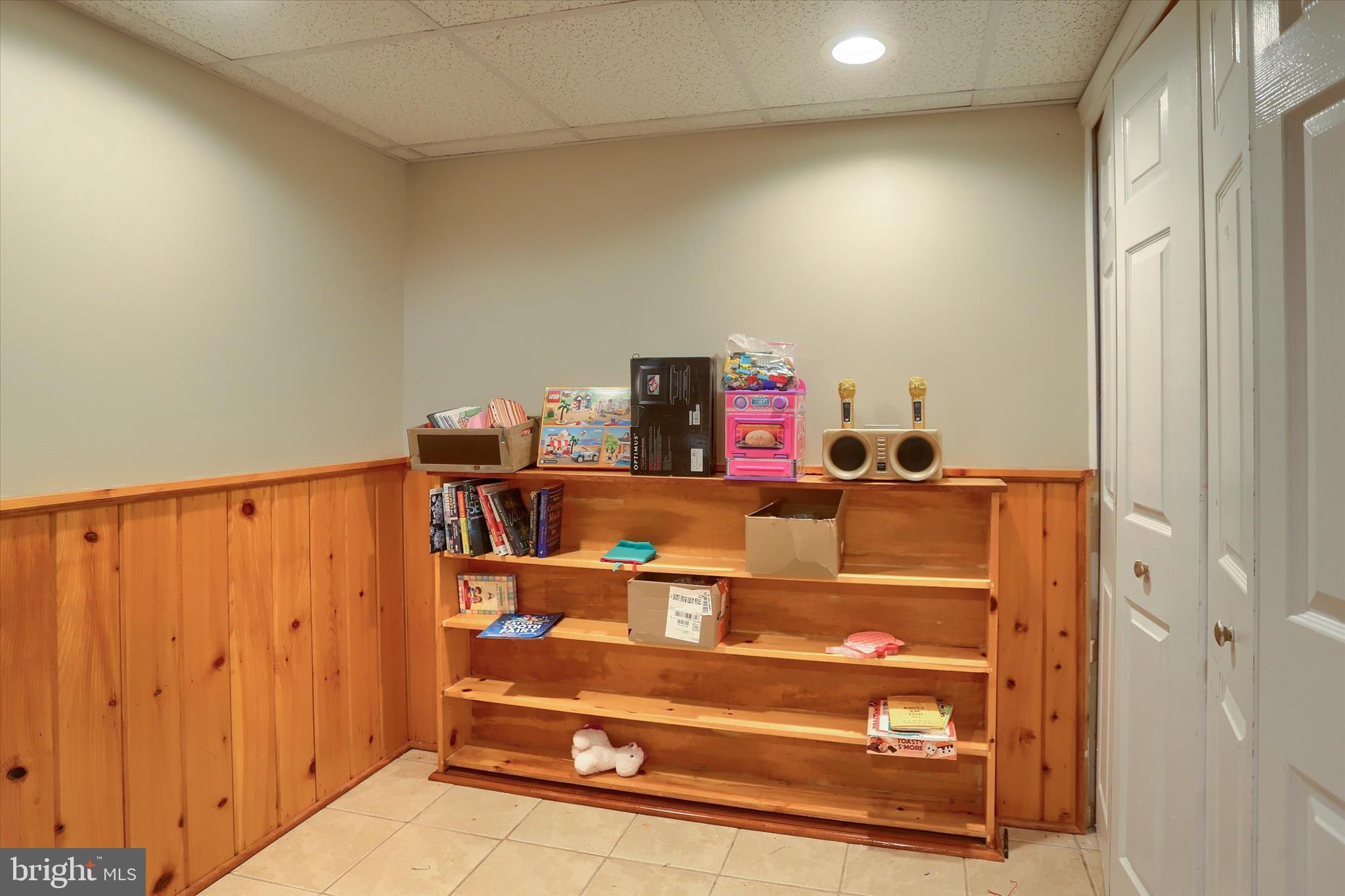 DARLINGTON VILLAGE - Residential