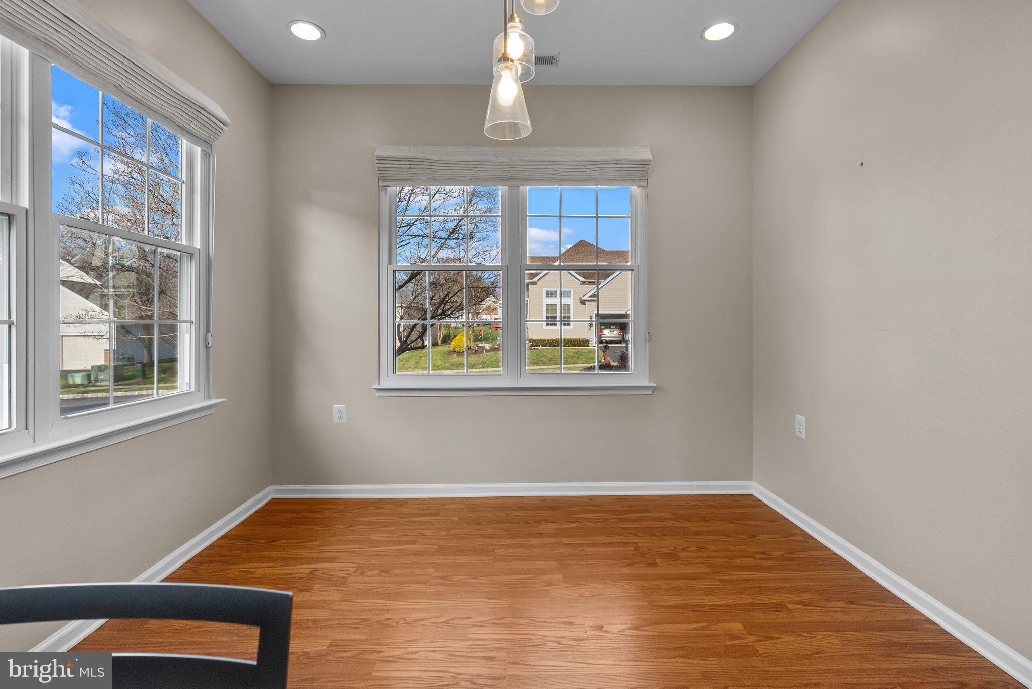 FLOWERS MILL - Residential