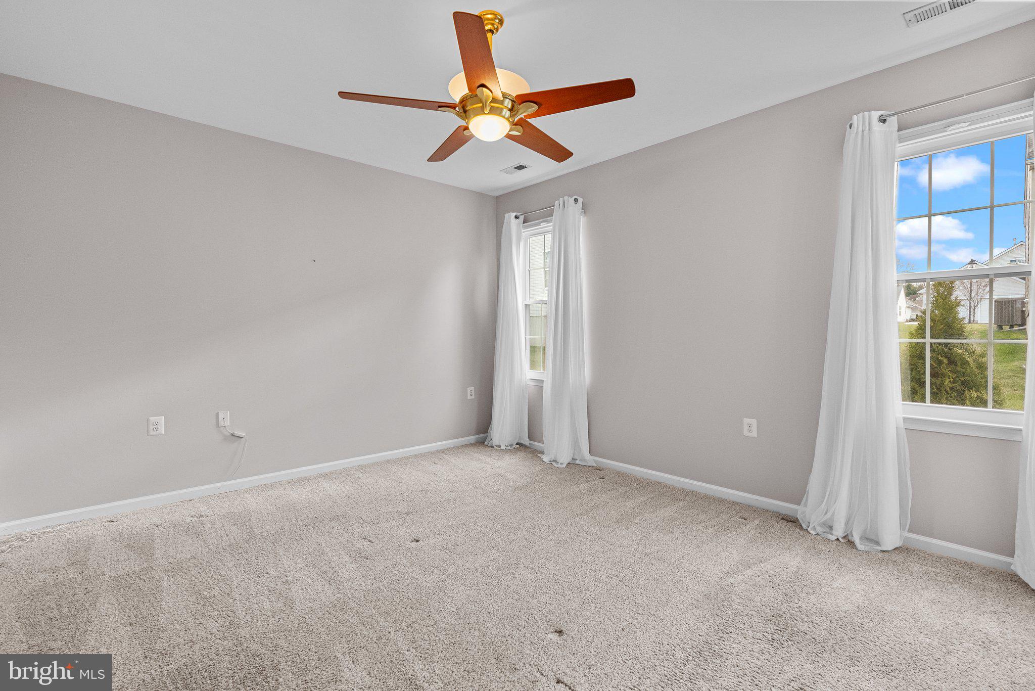 FLOWERS MILL - Residential