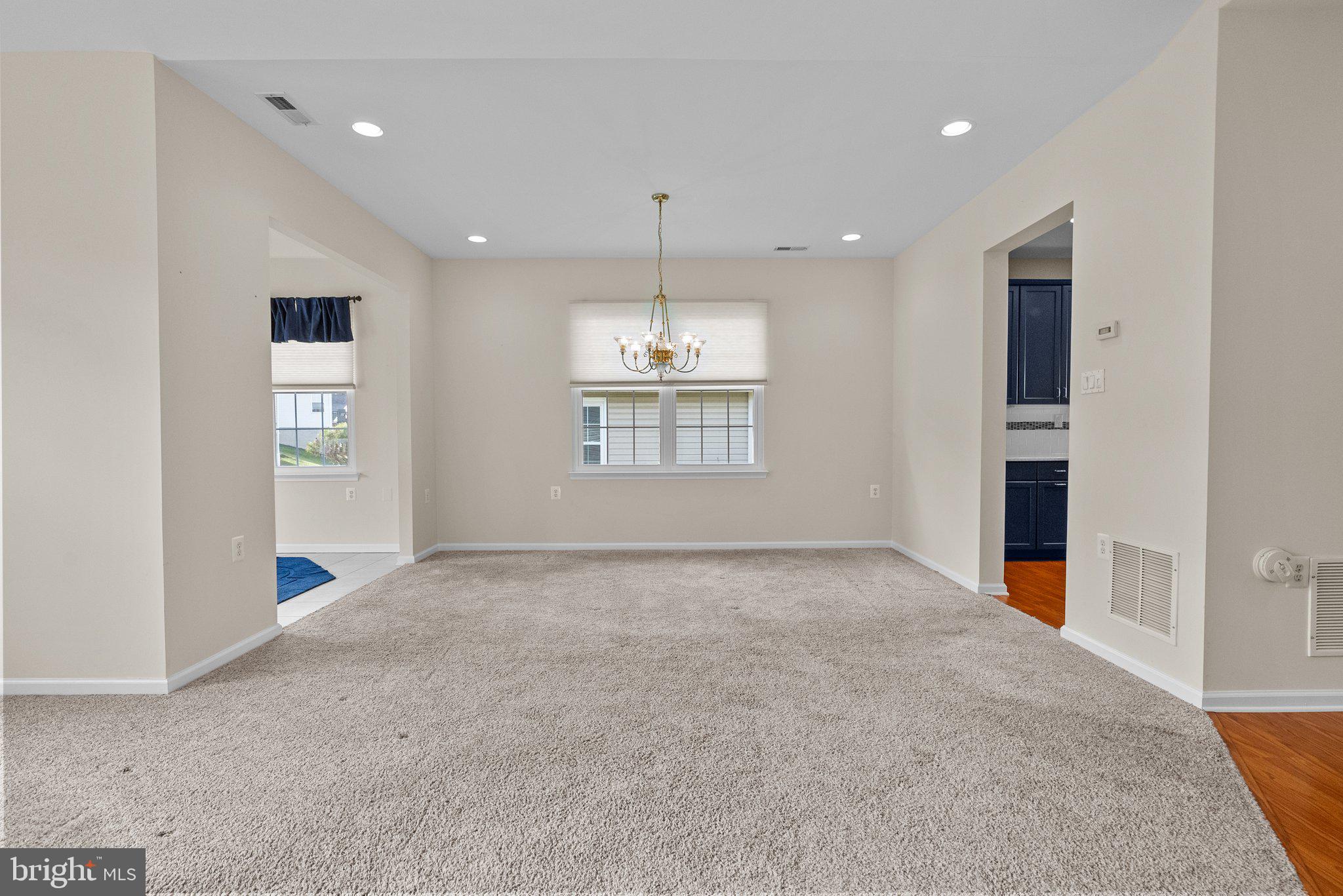 FLOWERS MILL - Residential