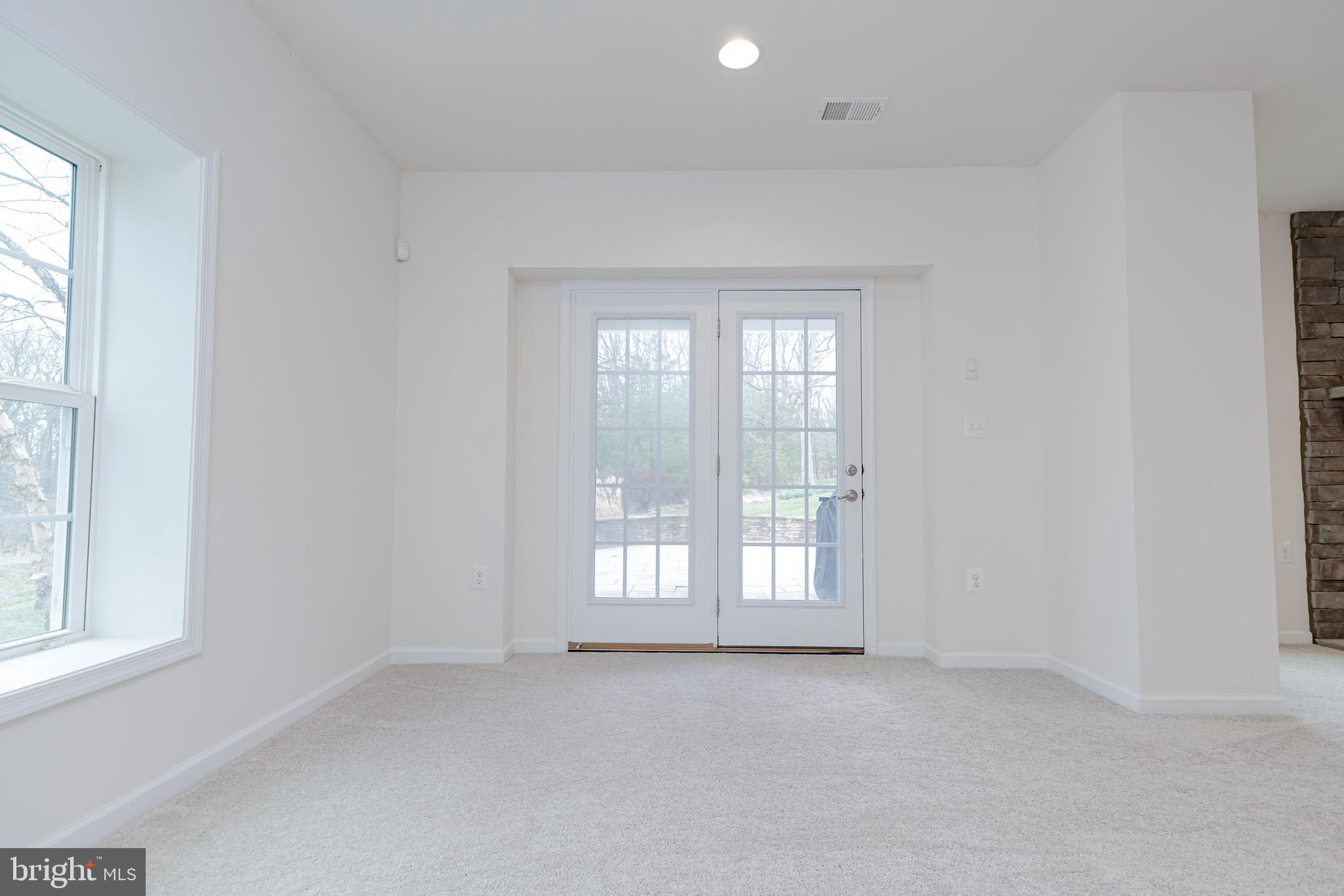 HAMPTON RESERVE - Residential