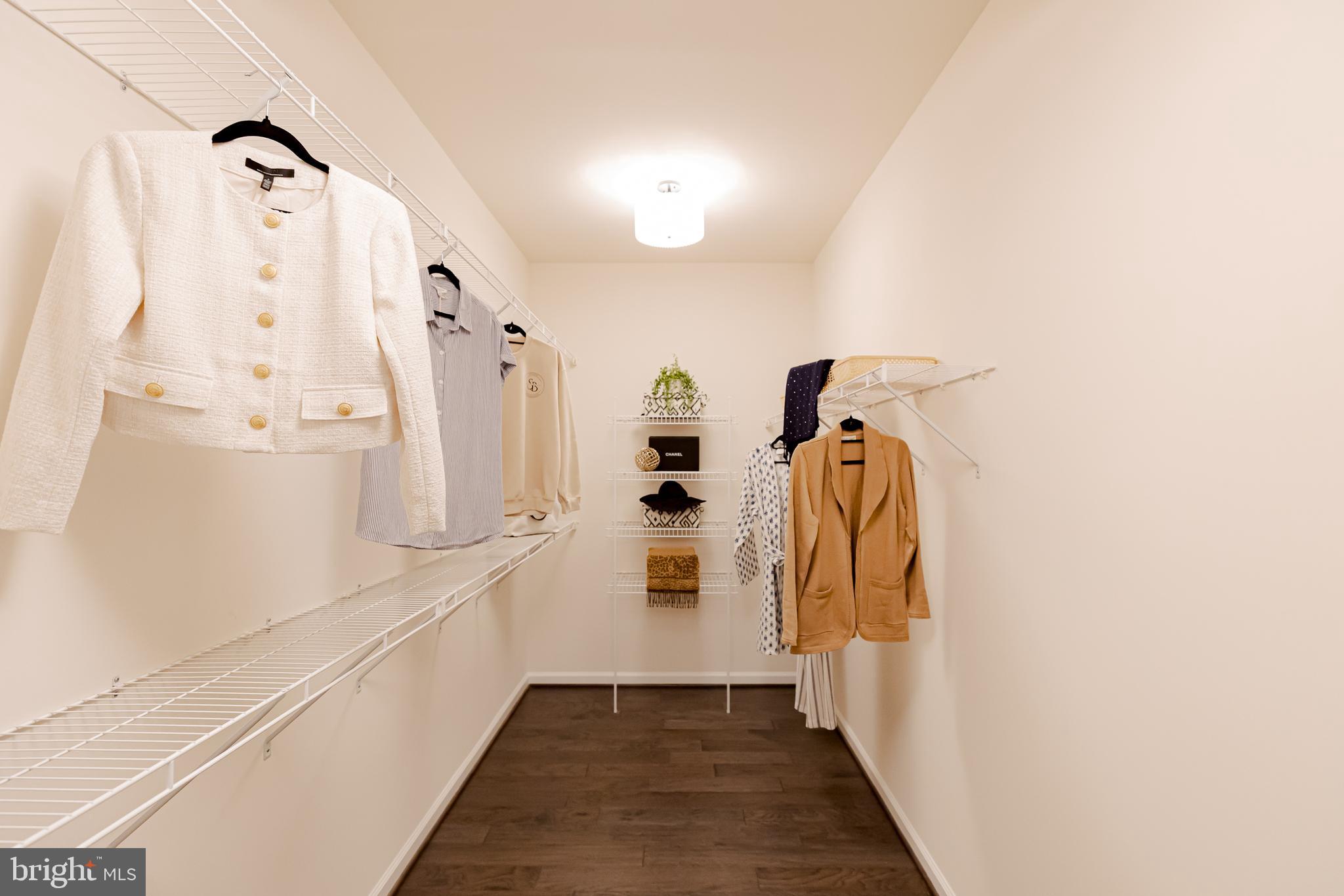 HAMPTON RESERVE - Residential