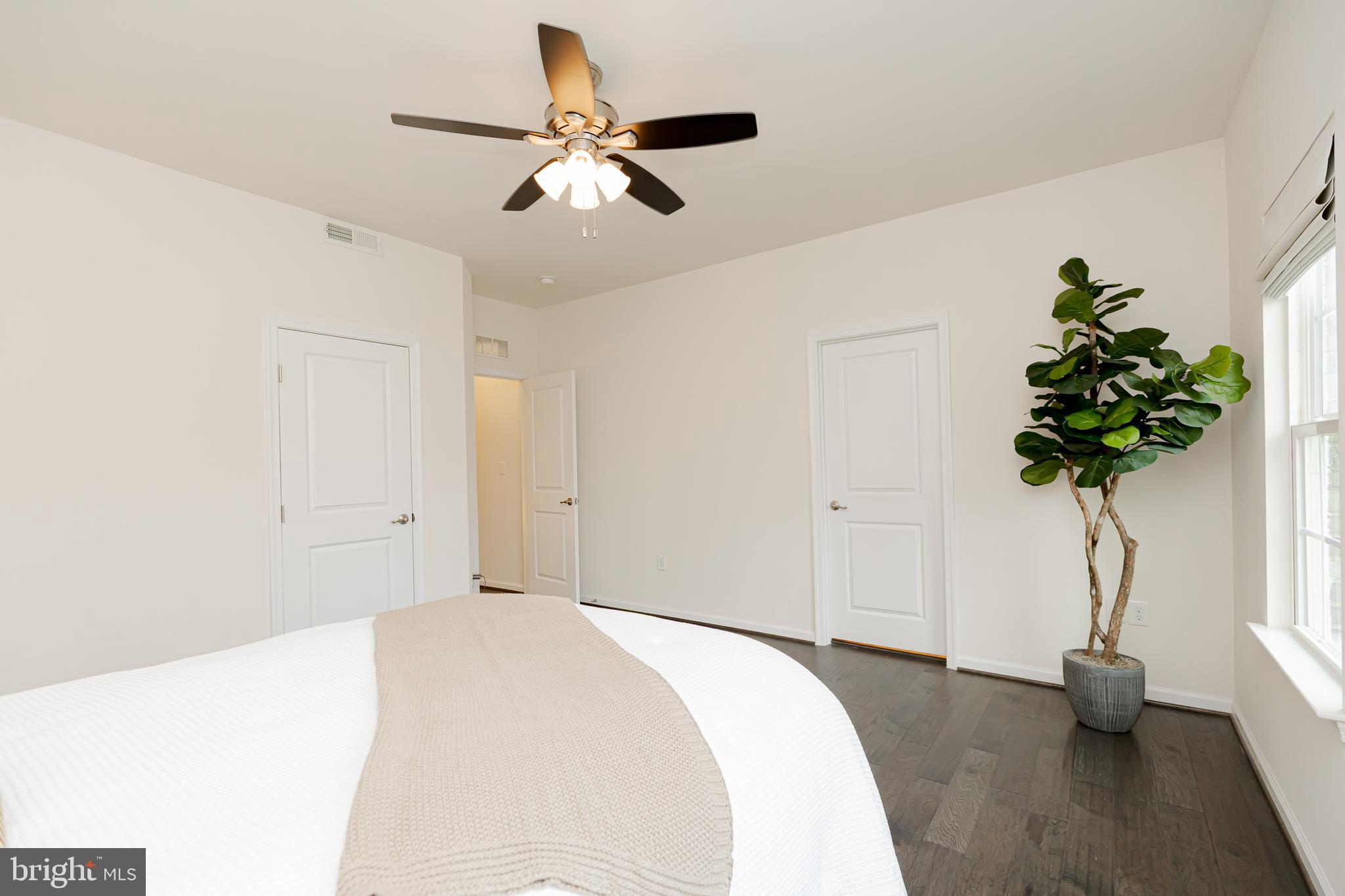 HAMPTON RESERVE - Residential