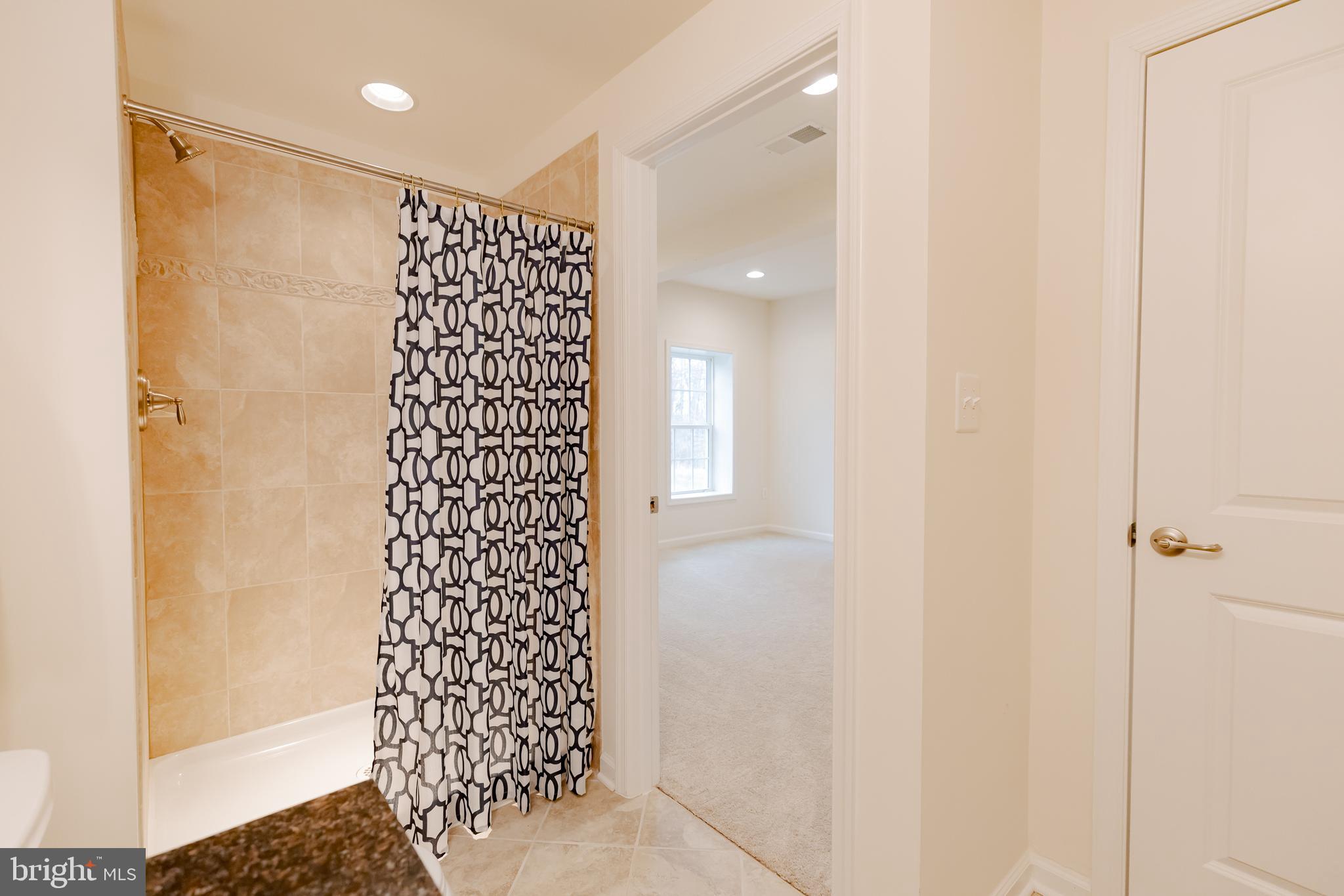 HAMPTON RESERVE - Residential