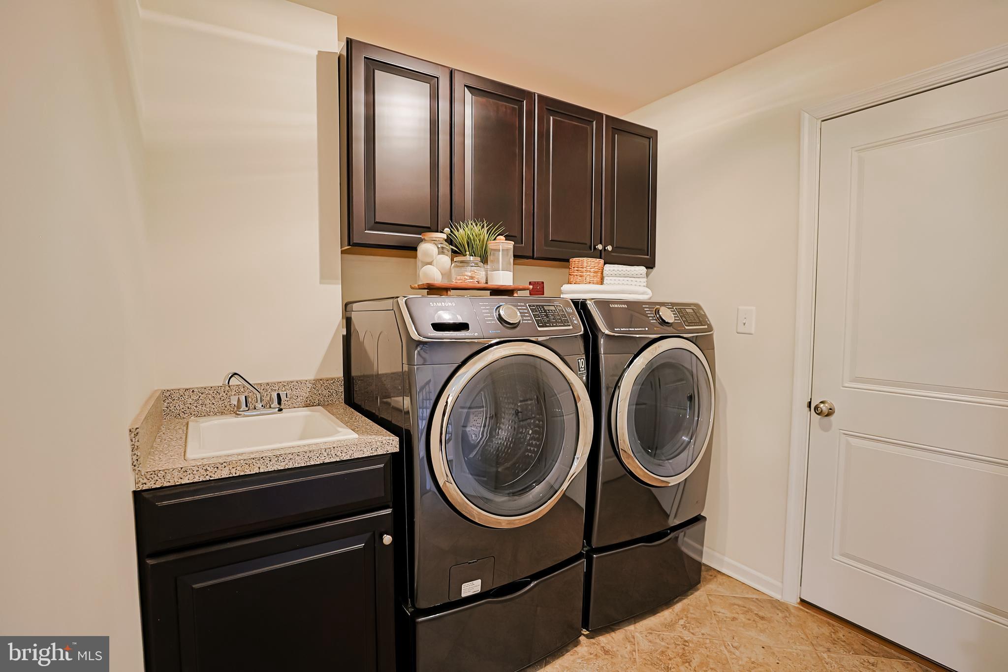 HAMPTON RESERVE - Residential