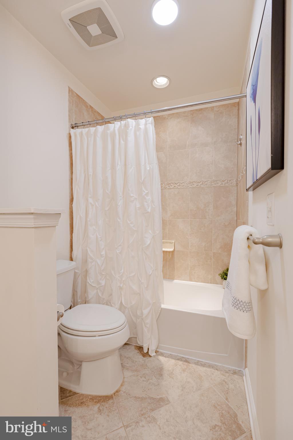 HAMPTON RESERVE - Residential