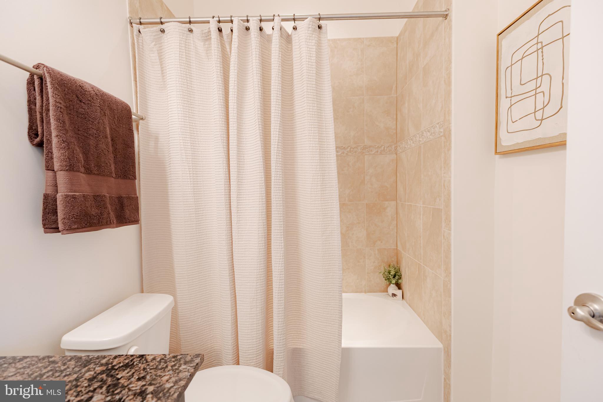 HAMPTON RESERVE - Residential