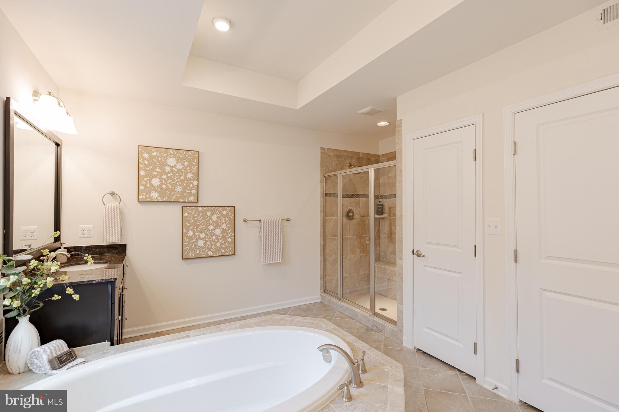 HAMPTON RESERVE - Residential