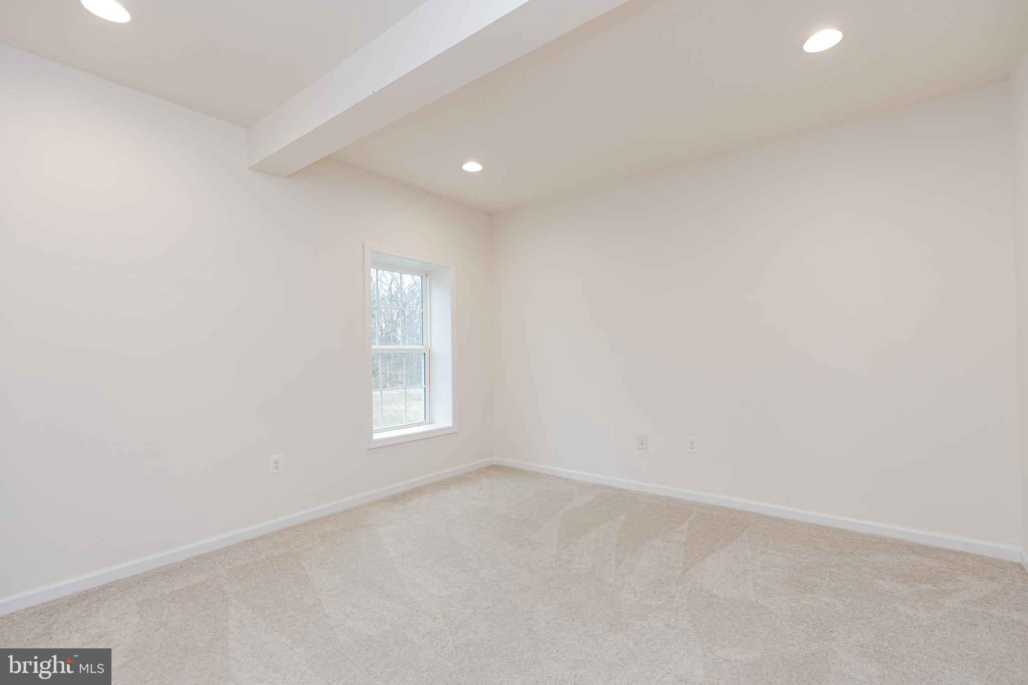 HAMPTON RESERVE - Residential