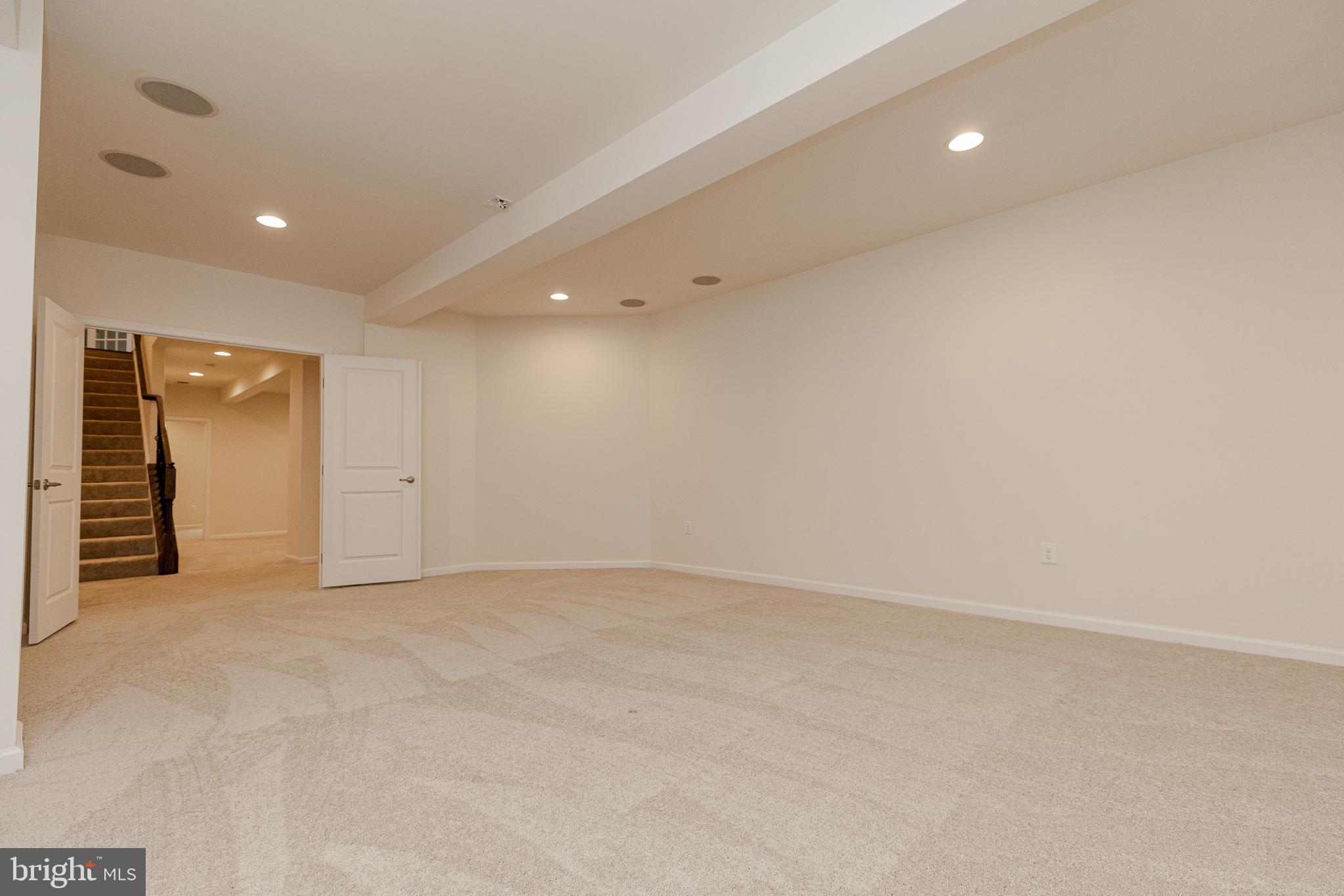 HAMPTON RESERVE - Residential