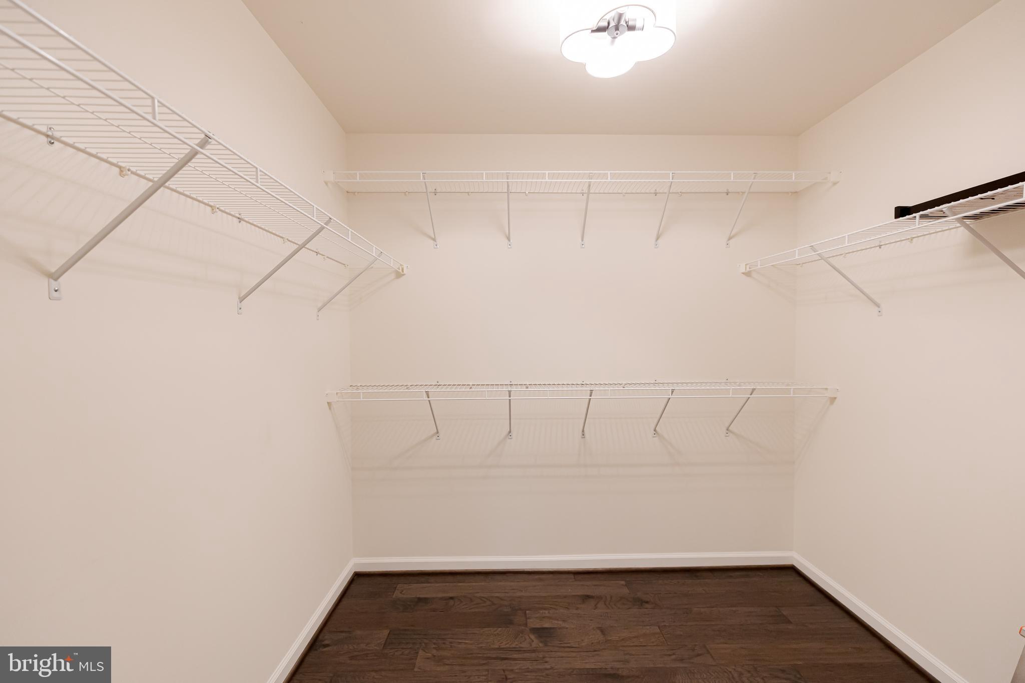 HAMPTON RESERVE - Residential