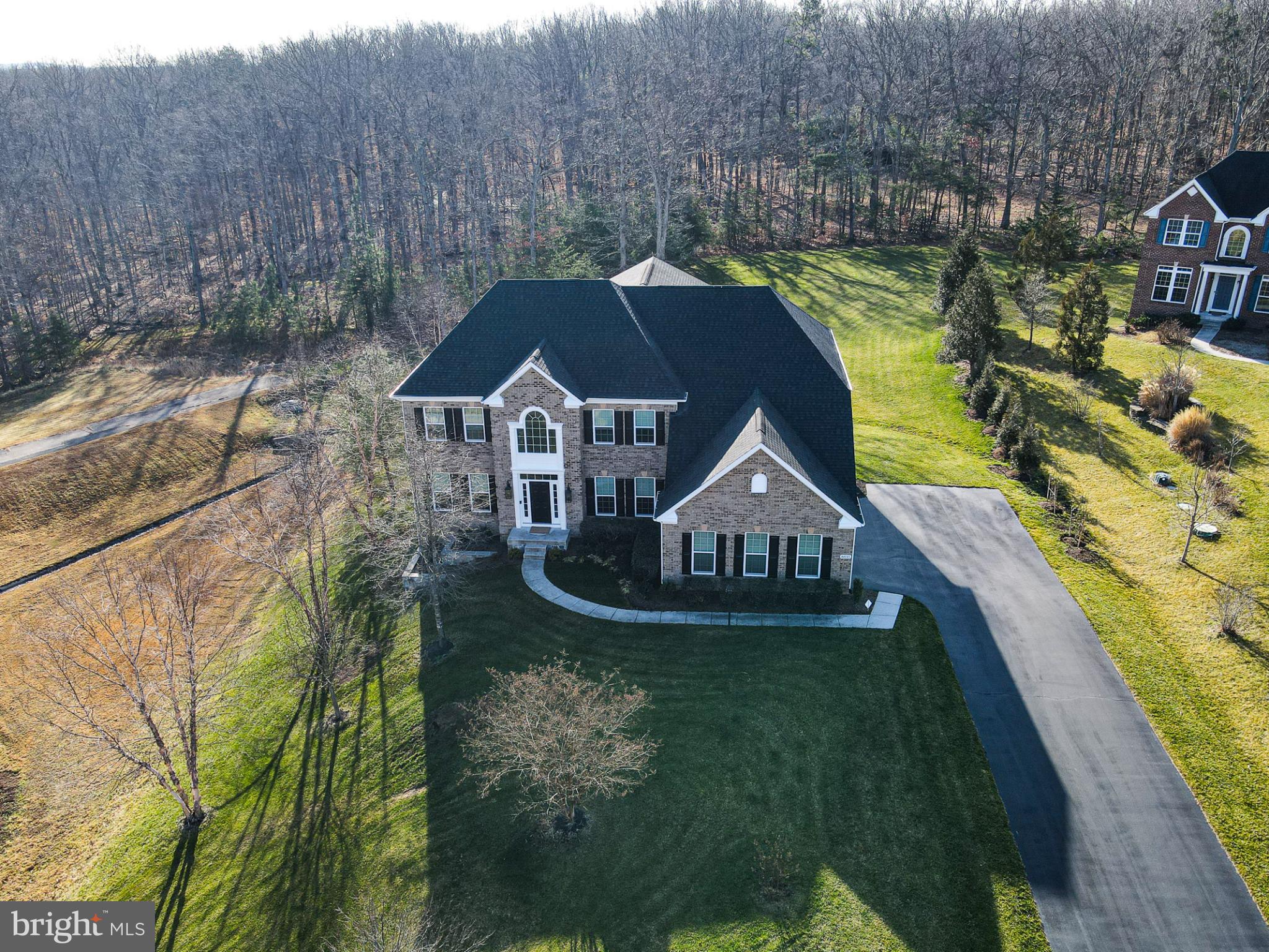 8835 CHRISANTHE COURT