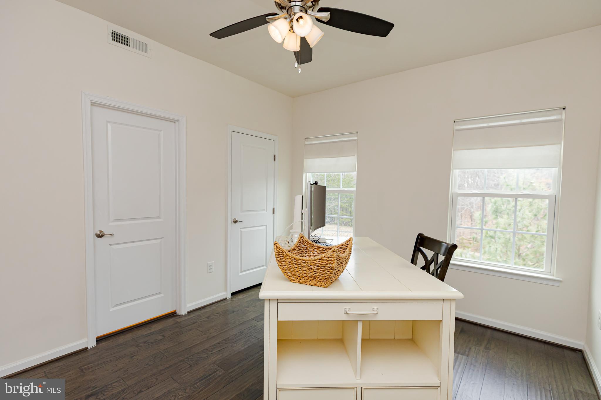 HAMPTON RESERVE - Residential