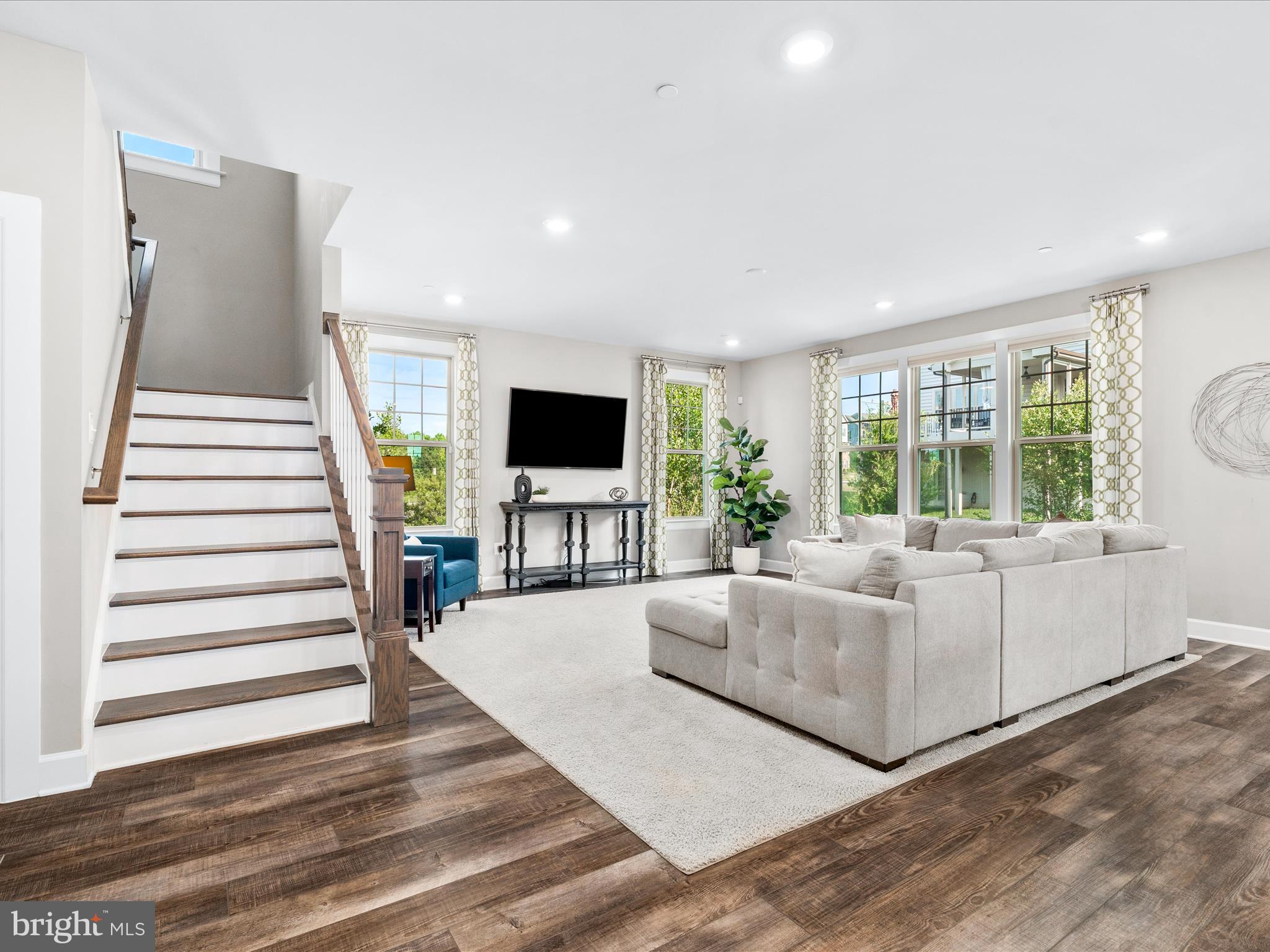 STONE BARN VILLAGE - Residential