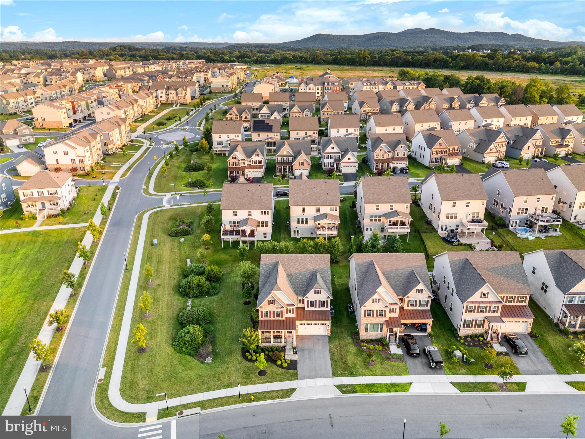 STONE BARN VILLAGE - Residential