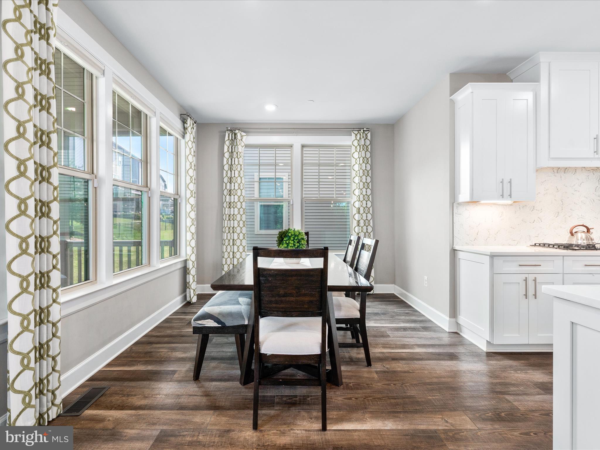 STONE BARN VILLAGE - Residential