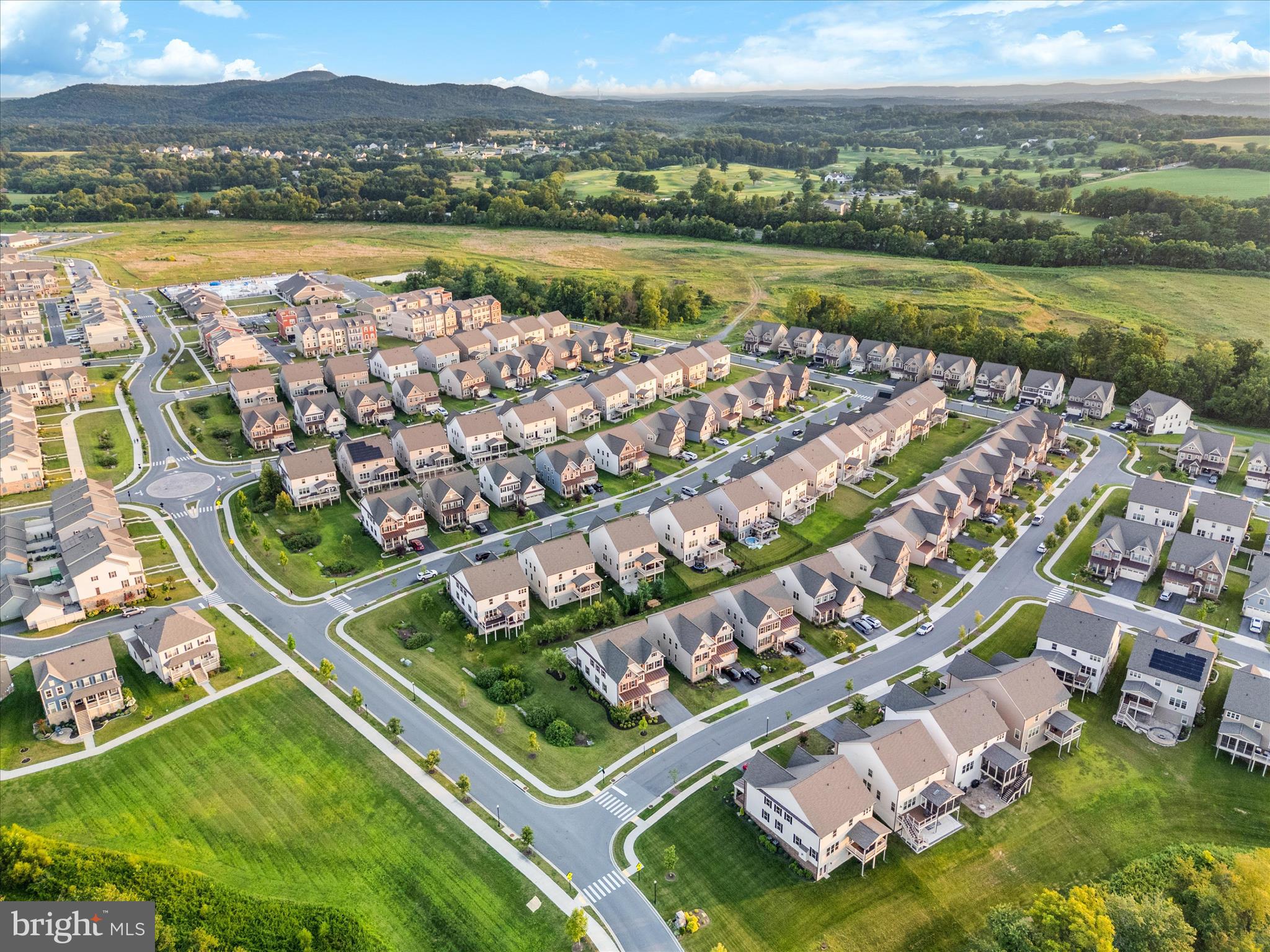 STONE BARN VILLAGE - Residential