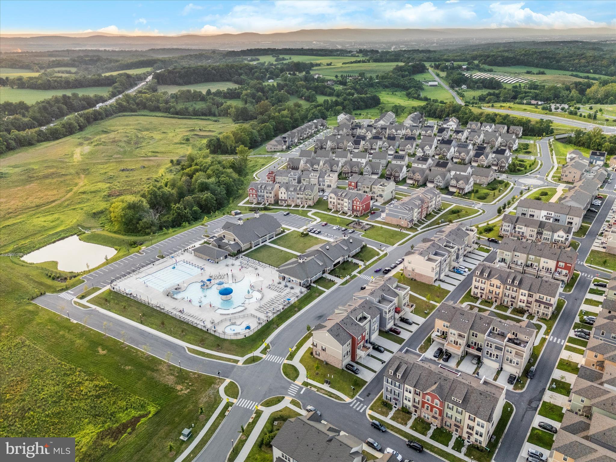 STONE BARN VILLAGE - Residential