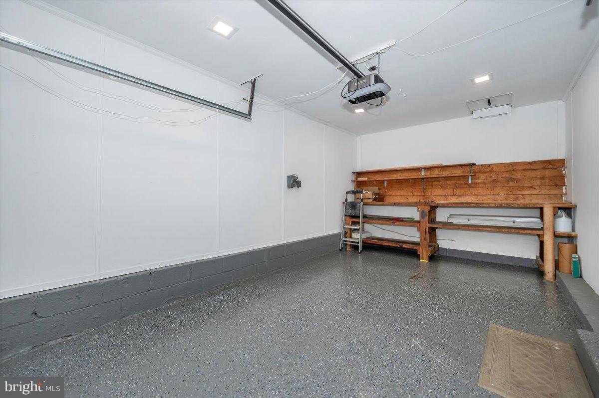 GOLDENTREE - Residential