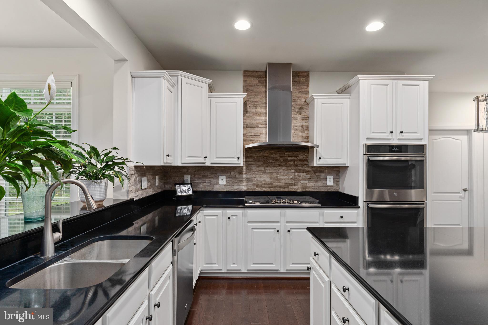 OAKLEY FARMS - Residential