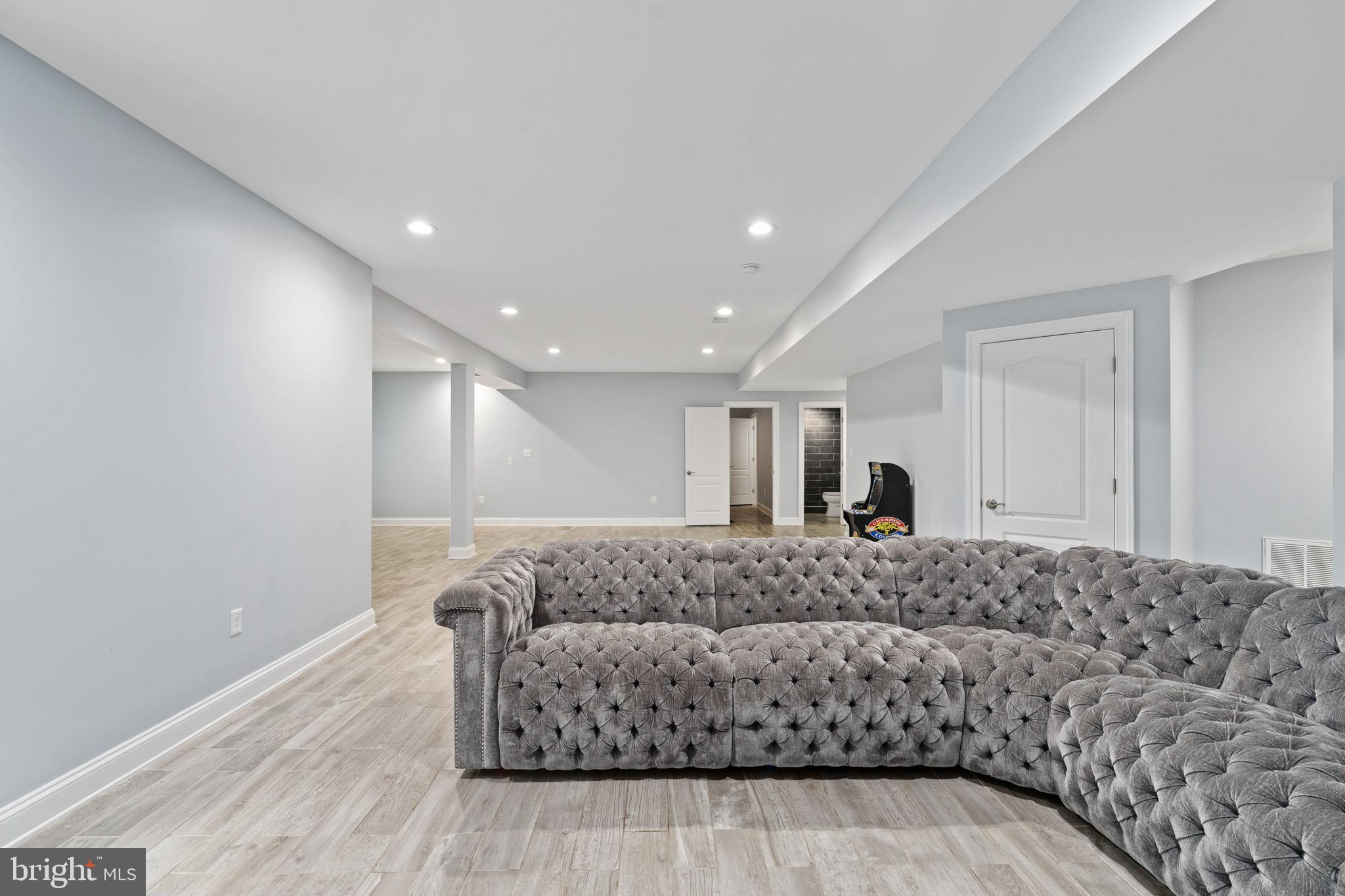 OAKLEY FARMS - Residential