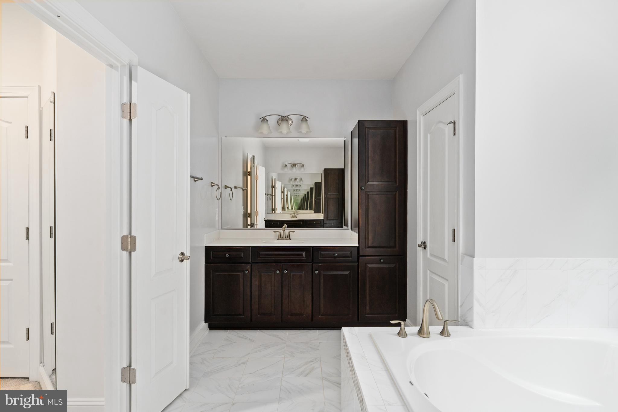 OAKLEY FARMS - Residential