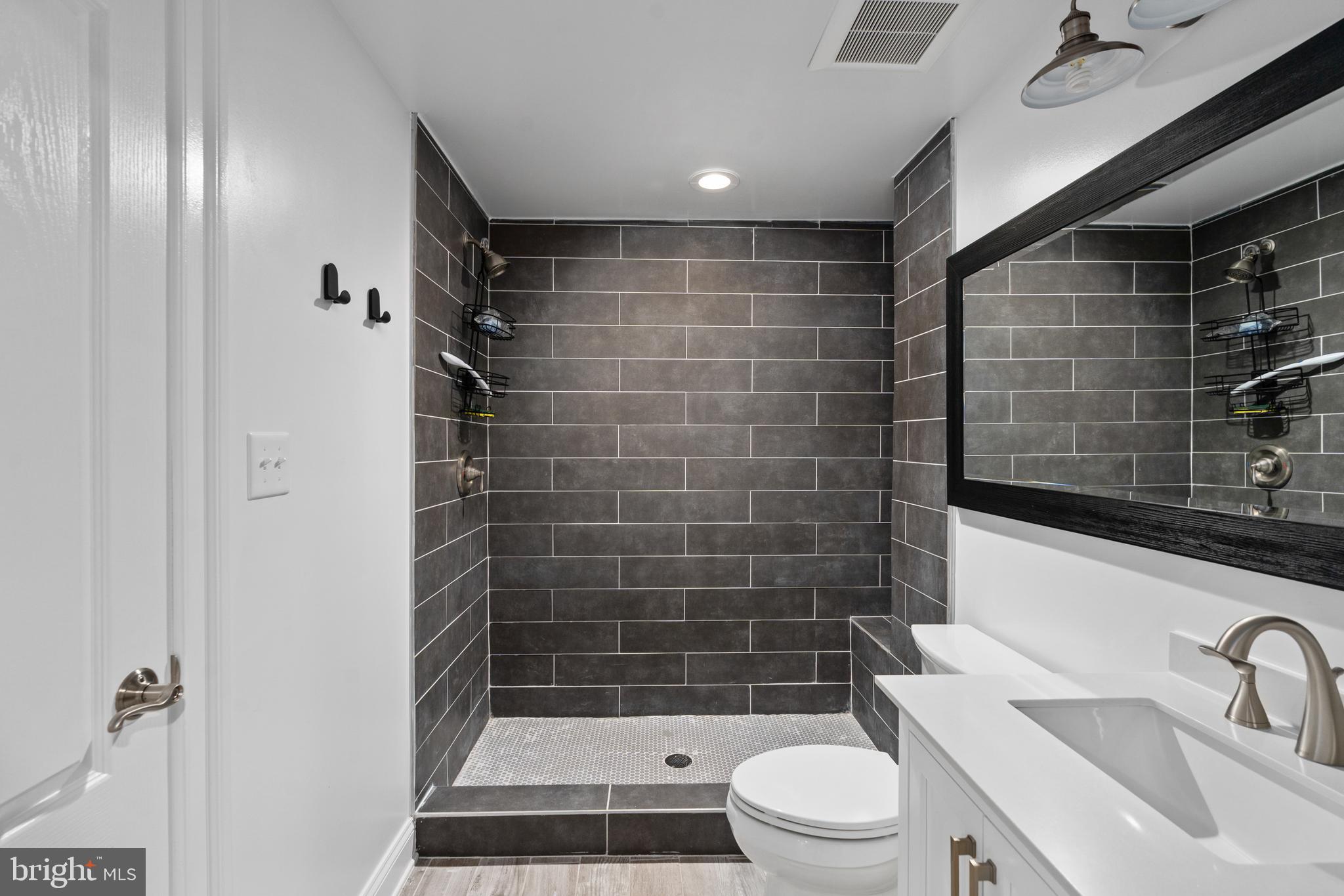 OAKLEY FARMS - Residential