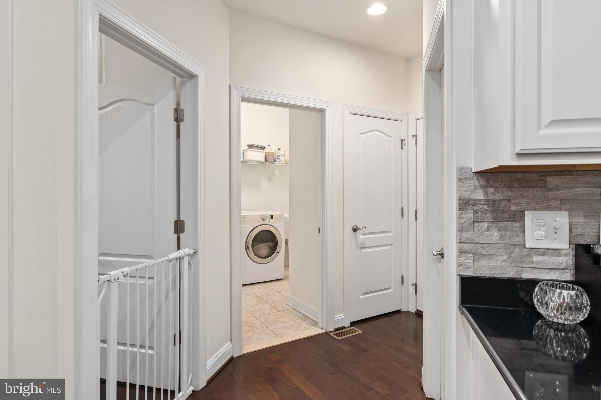 OAKLEY FARMS - Residential