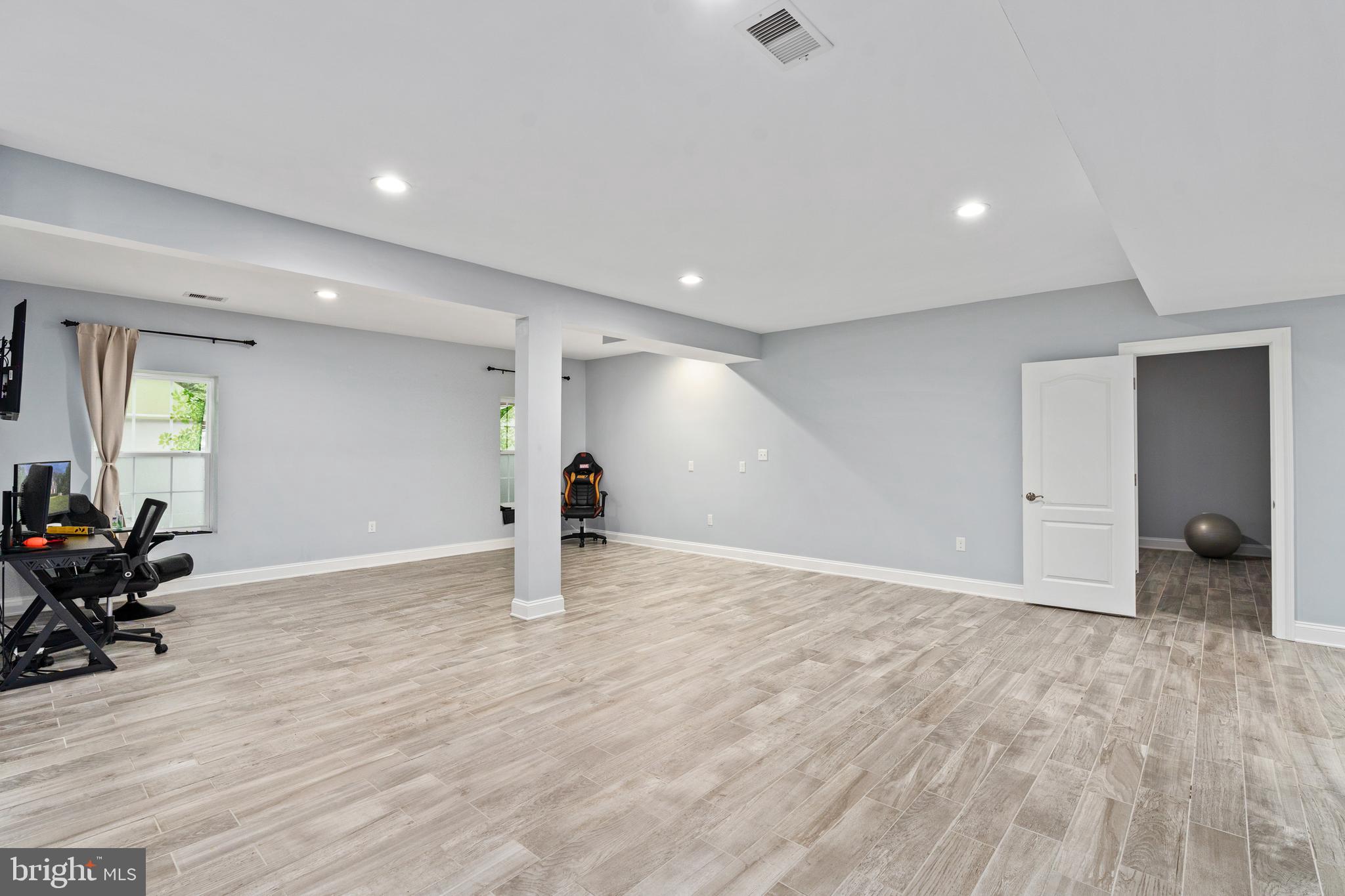 OAKLEY FARMS - Residential